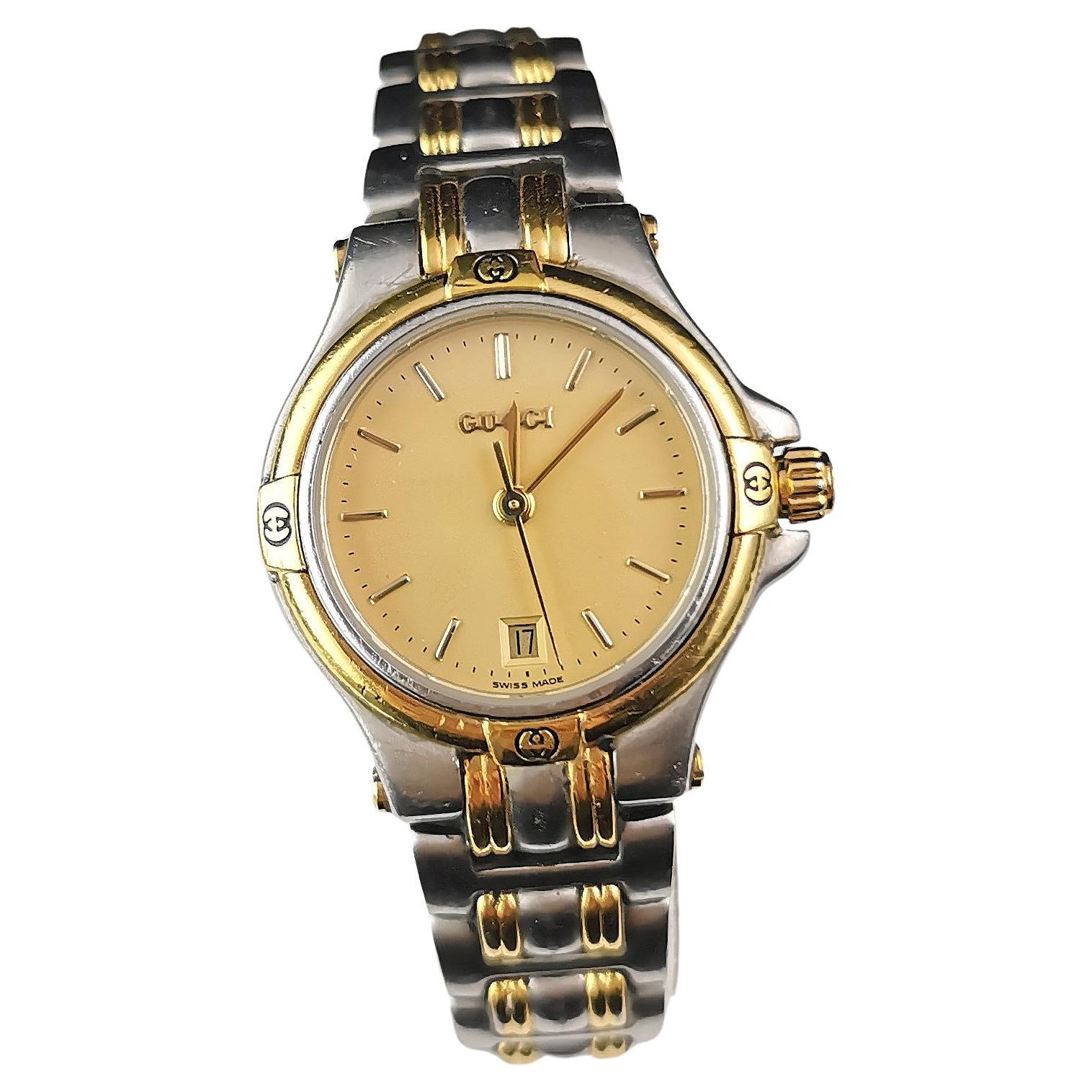 Gucci 9040l Ladies wristwatch, Stainless steel and gold plated  For Sale
