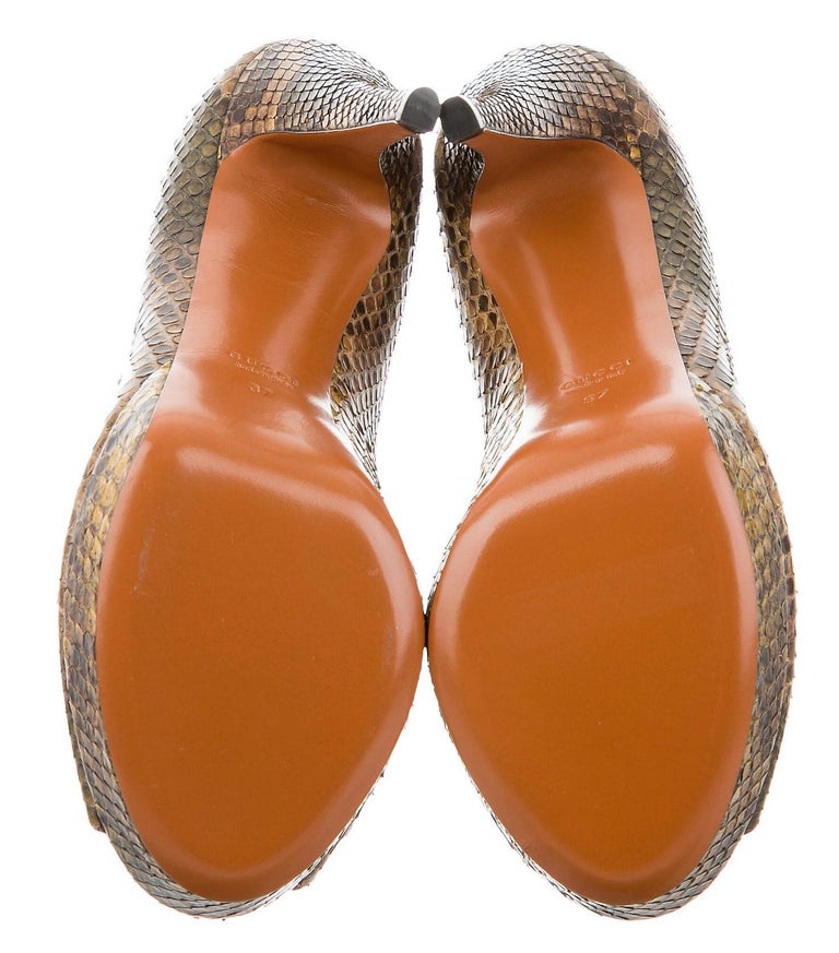 gucci python pumps
