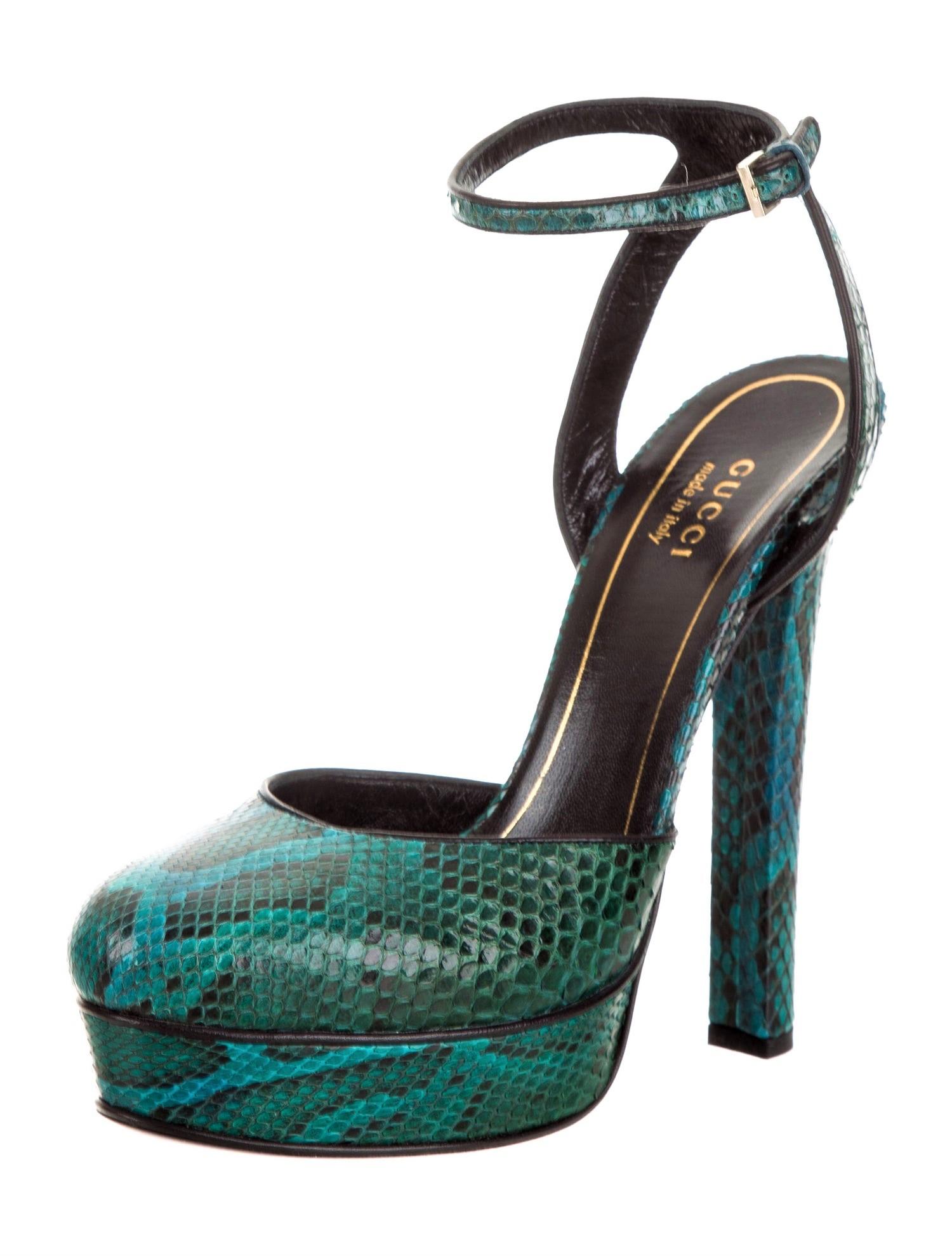 Gucci 90th Anniversary Fall Runway Python Skakeskin Pump Heels Sz 37   $2425 in vendita 6