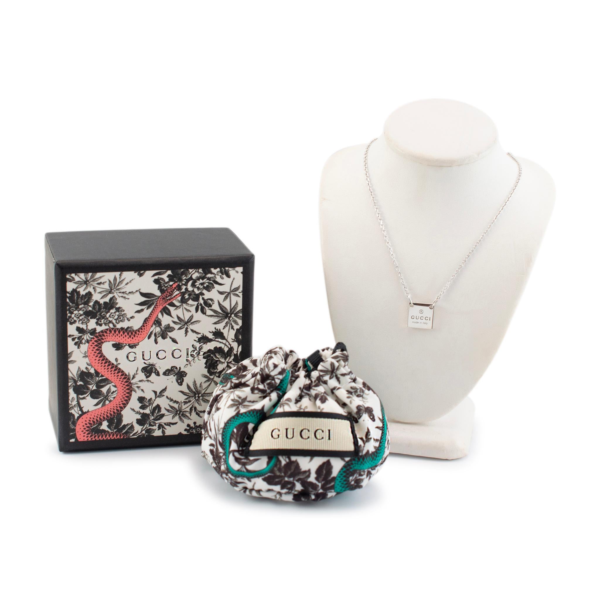 Gucci 925 Sterling Silver Ladies Square Tag Pendant Necklace For Sale 2