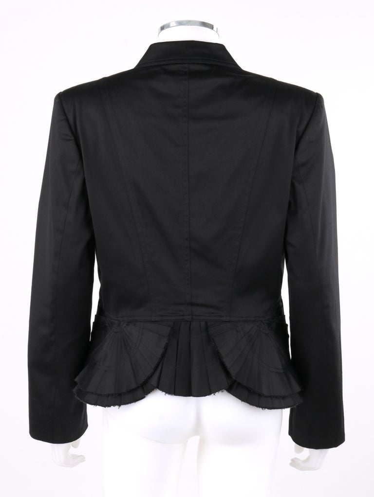 Download GUCCI A/W 2003 Black Notched Lapel Knife Pleated Mock ...