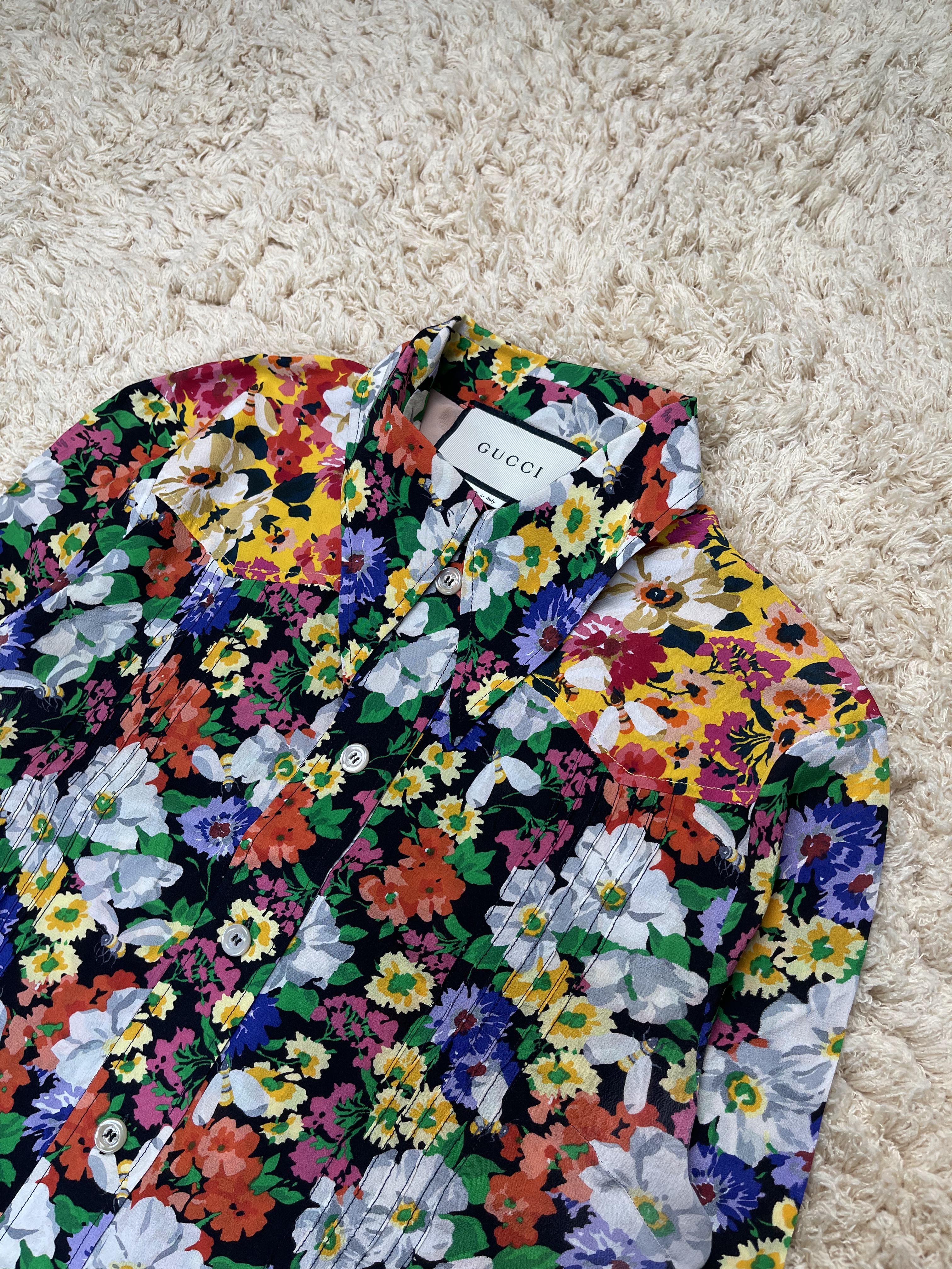 Gucci H/W 2017 Faltenhemd mit Blumenmuster  für Damen oder Herren im Angebot