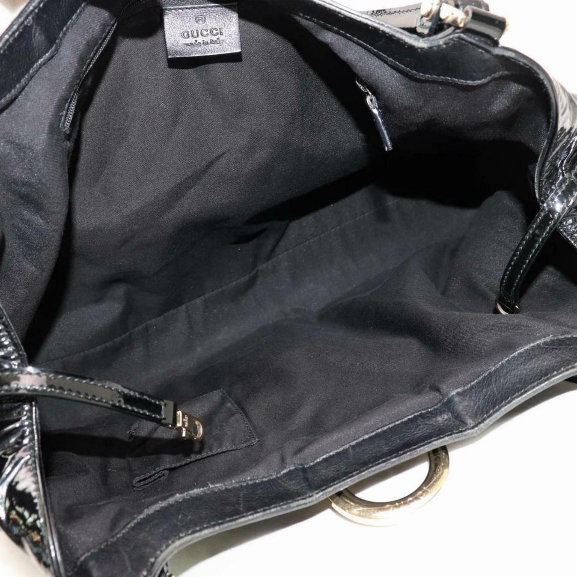 Gucci Abbey D-ring Hobo 870263 Black Patent Leather Satchel In Good Condition For Sale In Forest Hills, NY