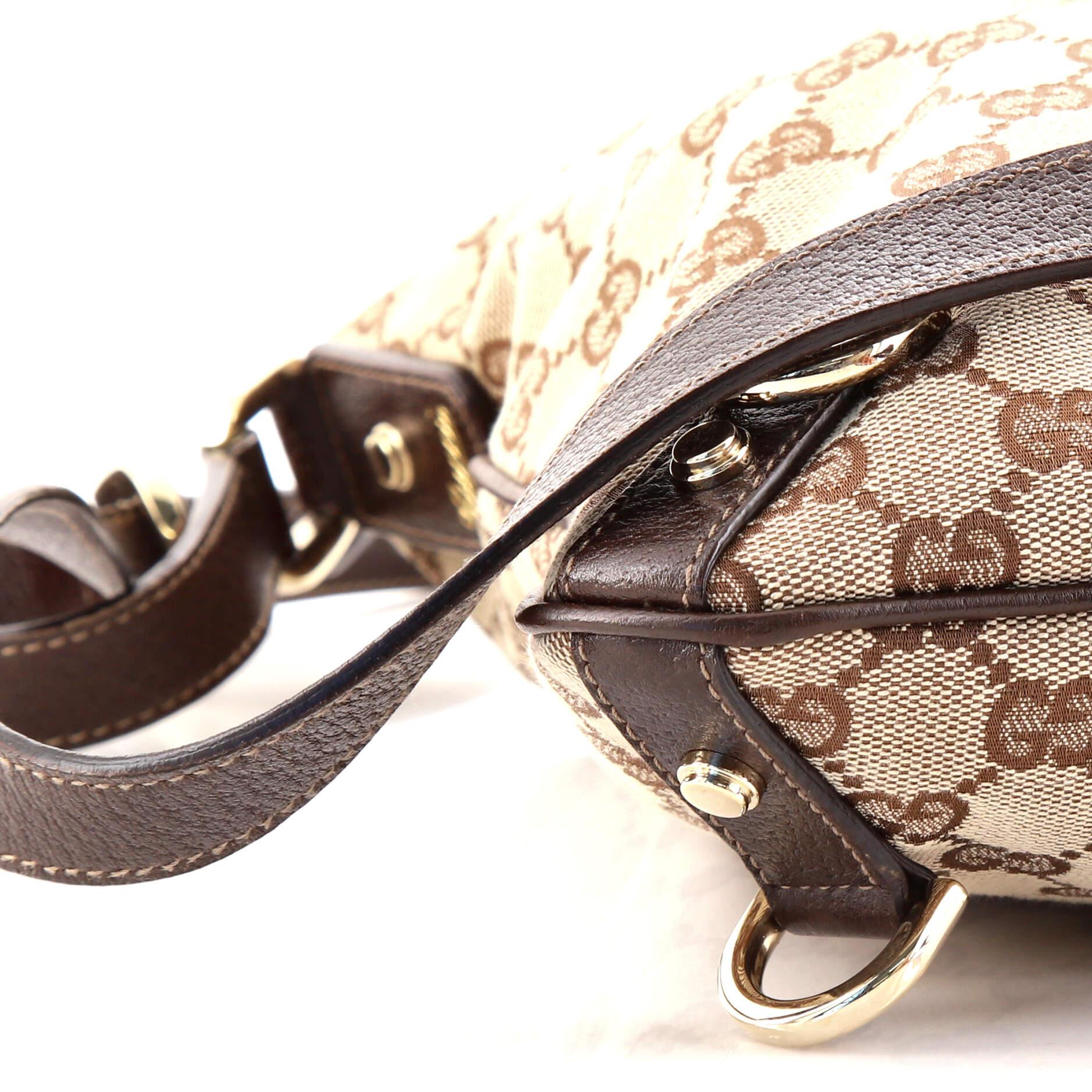 Gucci Abbey D-Ring Messenger Bag GG Canvas In Good Condition In NY, NY