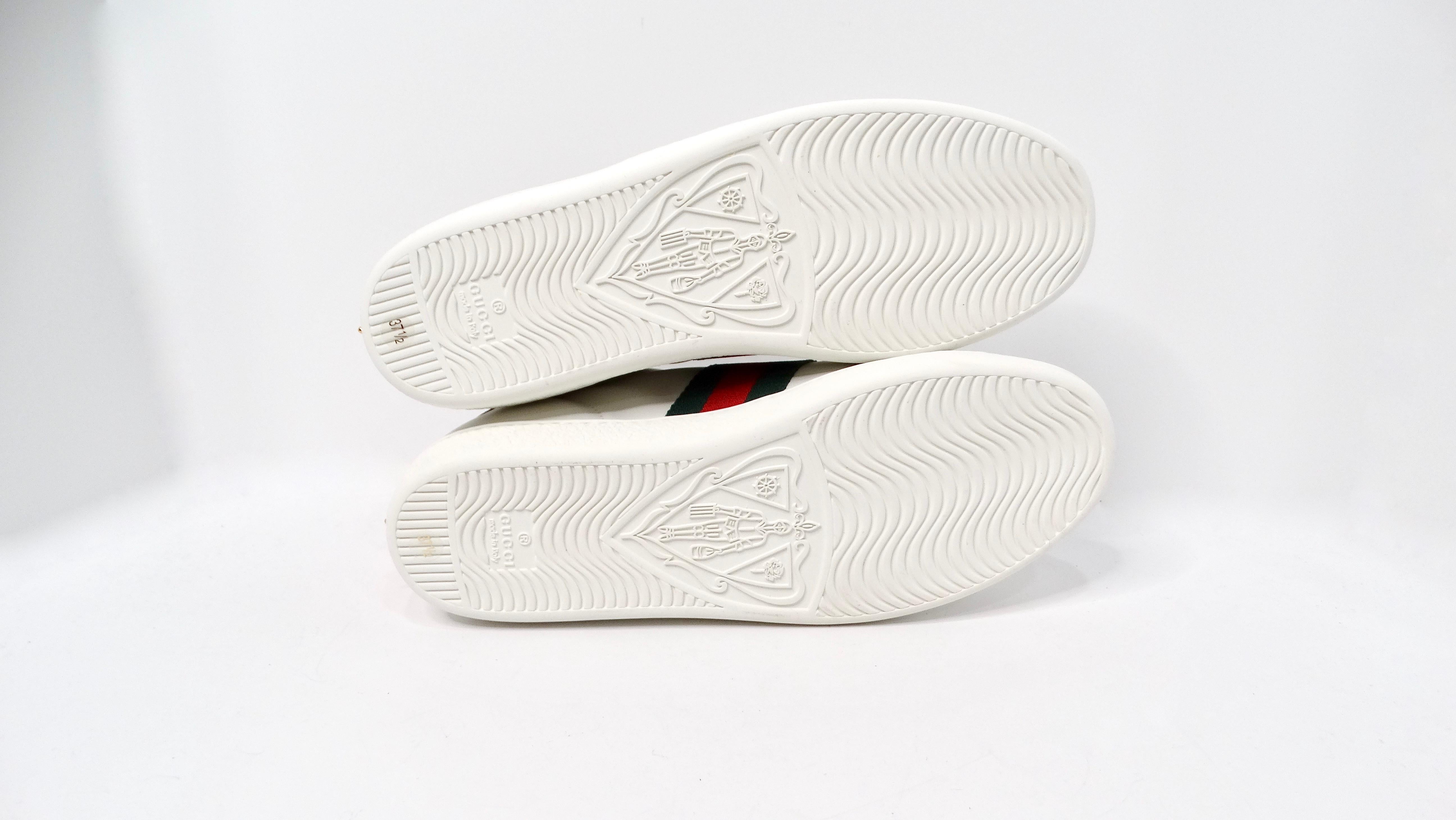 Gucci Ace Weiße Turnschuhe aus Kalbsleder mit Perlenakzent & Spike im Angebot 3