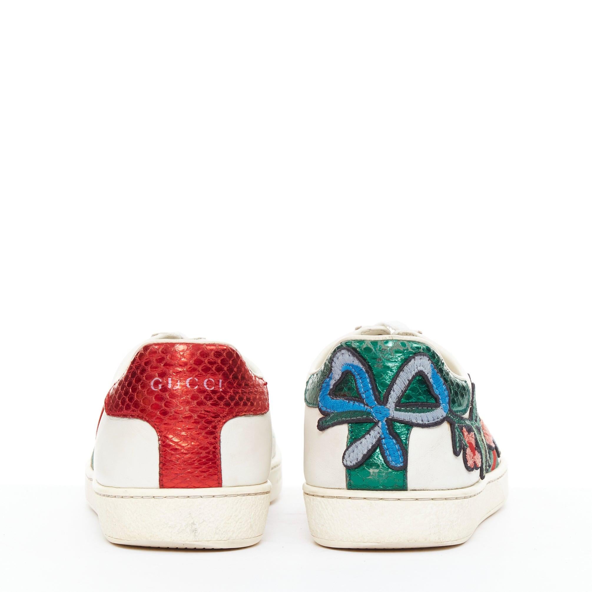 Donna Gucci Ace, scarpe da ginnastica in pelle bianca e rosa con ricamo floreale, EU37.5 in vendita