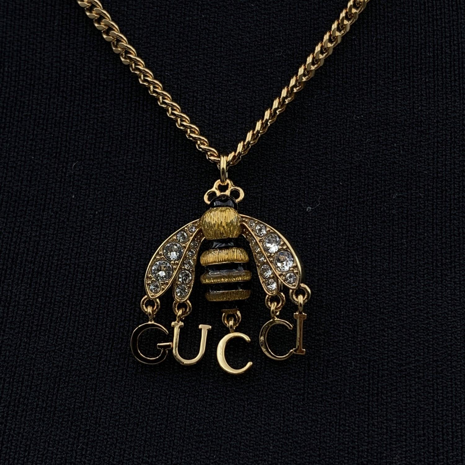 Gucci Bienen-Halskette aus gealtertem Gold und Metall GG mit Kristall im Zustand „Hervorragend“ im Angebot in Rome, Rome