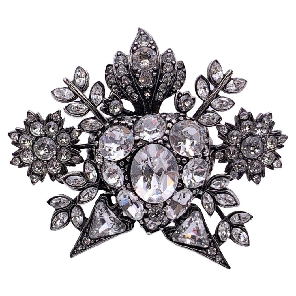 Gucci, bague fantaisie en métal argenté vieilli, laiton et cristal, taille M en vente