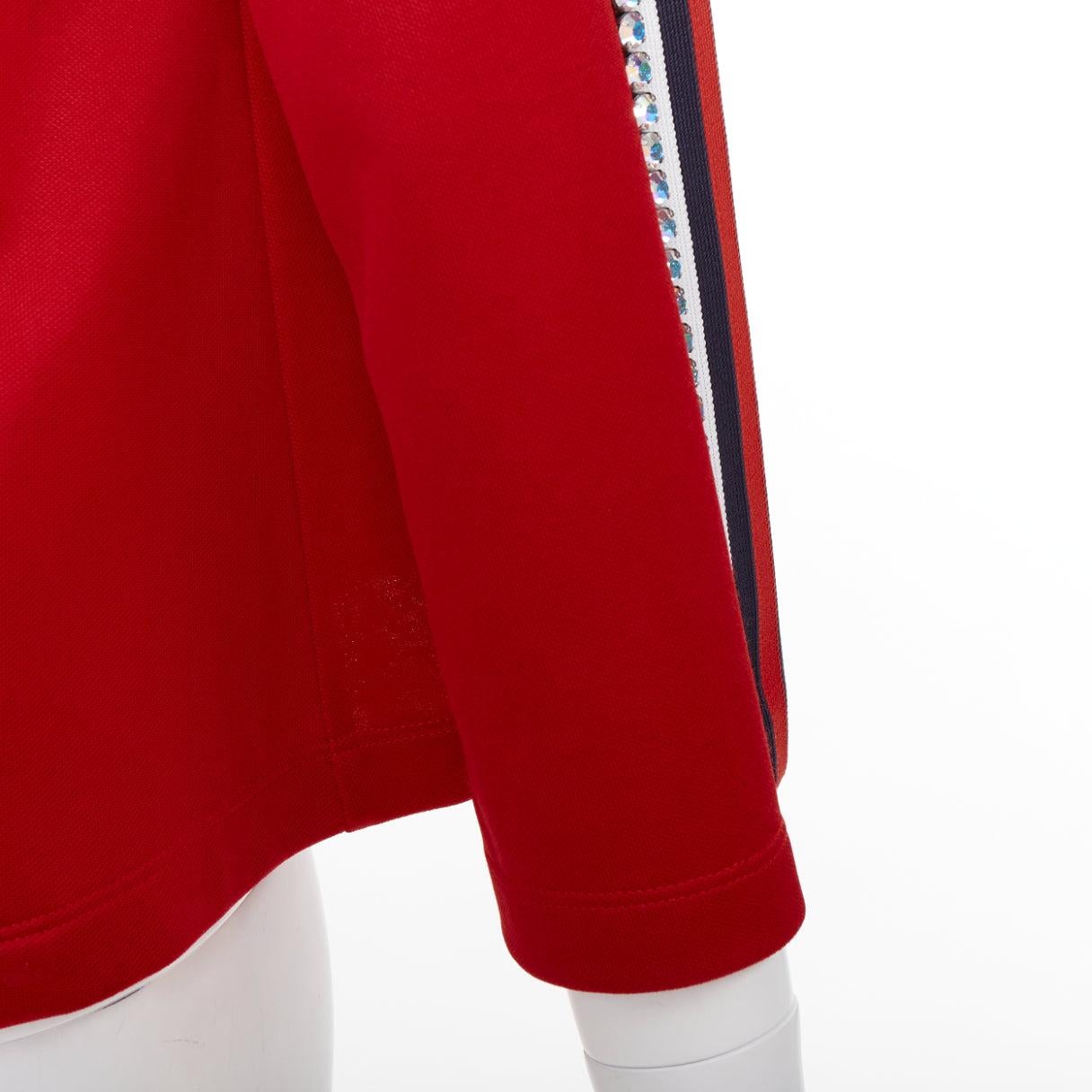 GUCCI Alessandro Michele 2018 rot Strass Kristall ausgestellte Trainingsjacke XS im Angebot 3