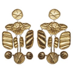 GUCCI ALESSANDRO MICHELE antique gold tone aboriginal tribal GG clip on earrings