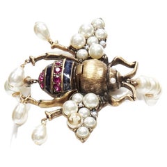 GUCCI ALESSANDRO MICHELE gold crystal enamel Bee faux pearl GG logo bracelet