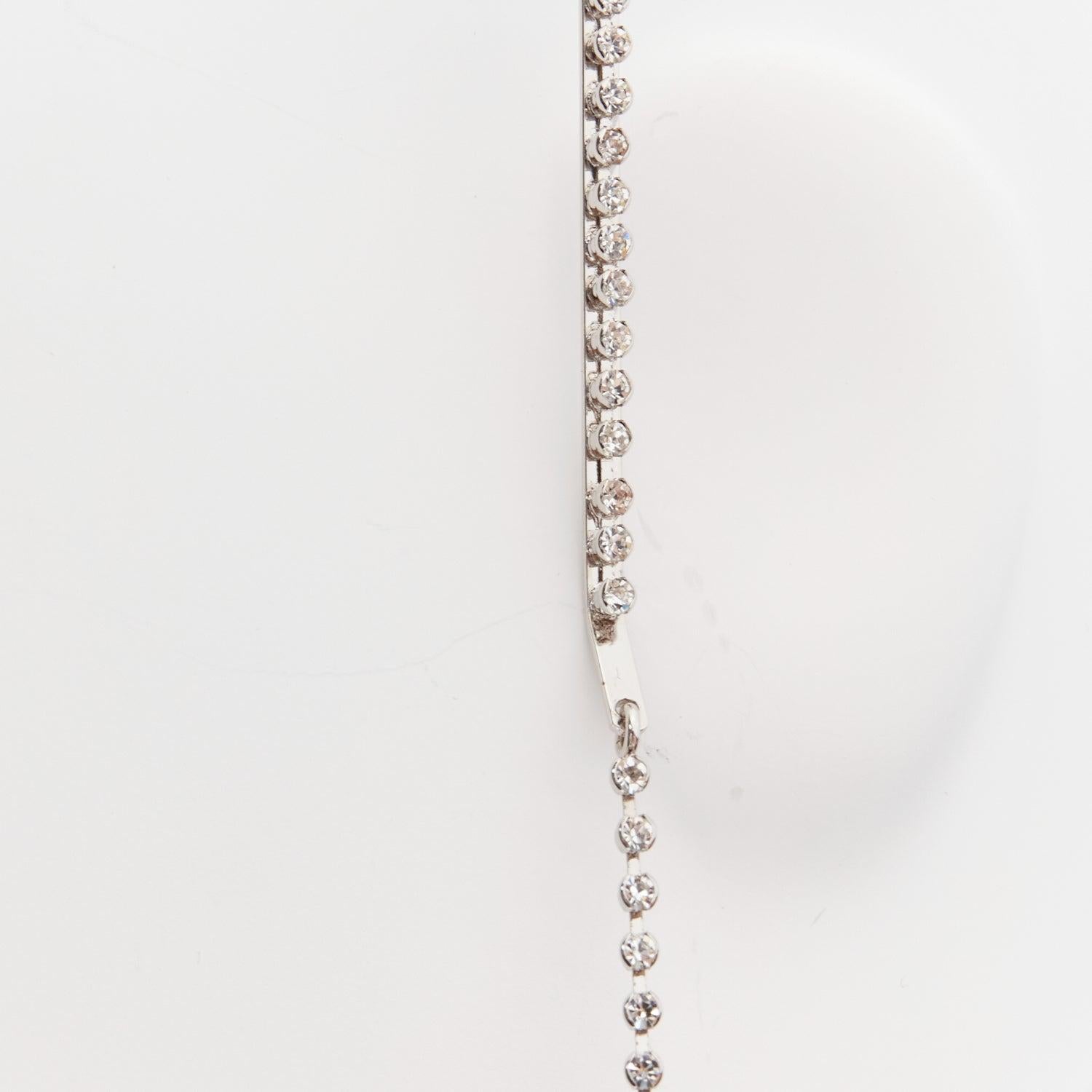GUCCI Alessandro Michele Rosa Herzkristall-Logo-Perlen-Haarband mit baumelndem Anhänger im Angebot 3