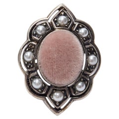 Used GUCCI Alessandro Michele pink velvet distressed silver oversized cocktail ring