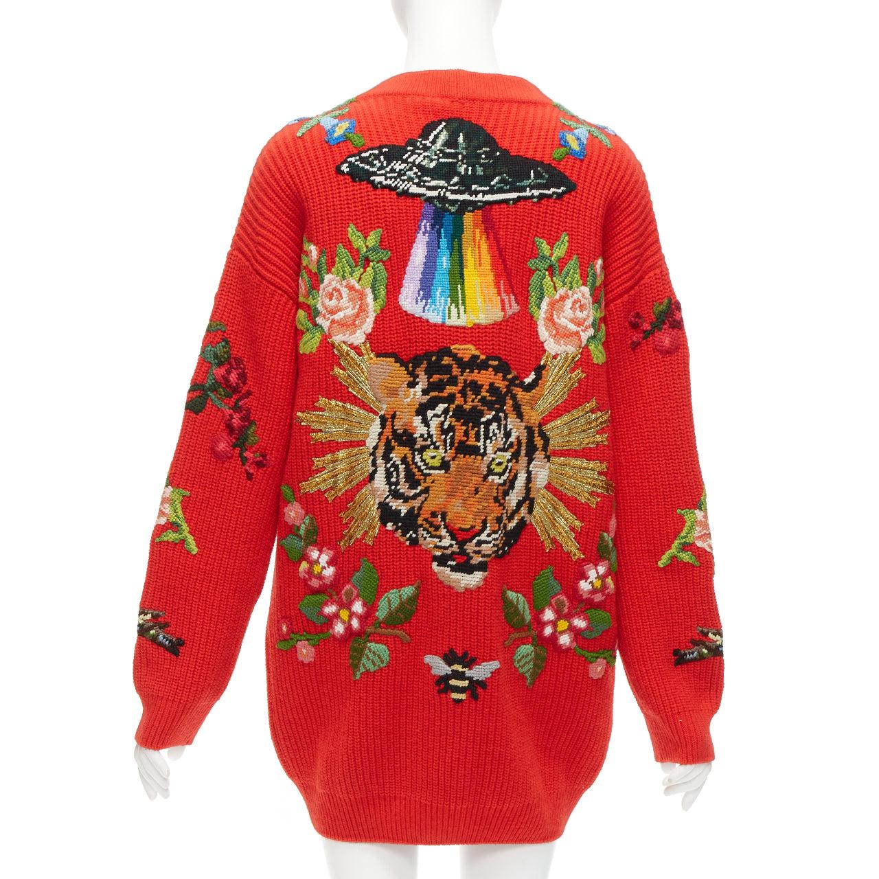 GUCCI Alessandro Michele red wool rabbit embroidery patch oversized cardigan S
Reference: LNKO/A02253
Brand: Gucci
Designer: Alessandro Michele
Collection: Year of the Rabbit
Material: Wool
Color: Red, Multicolour
Pattern: Animal Print
Closure: