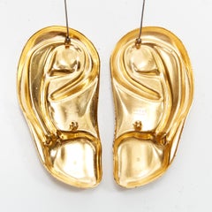 GUCCI Alessandro Michele Runway - Deux broches d'oreilles surréalistes en métal doré