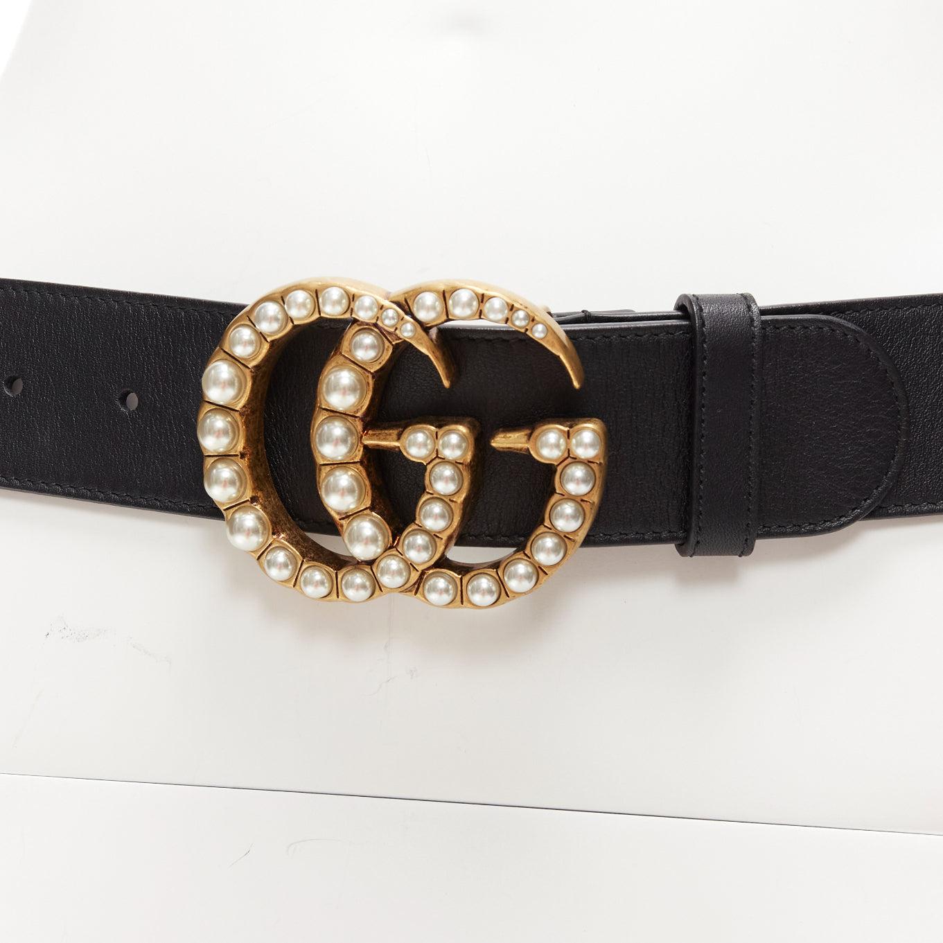 GUCCI Alessandro Michelel Double G gold pearl black leather belt 75cm
Reference: AAWC/A01201
Brand: Gucci
Designer: Alessandro Michele
Material: Leather, Metal
Color: Black, Pearl
Pattern: Solid
Closure: Belt
Lining: Black Leather
Made in: