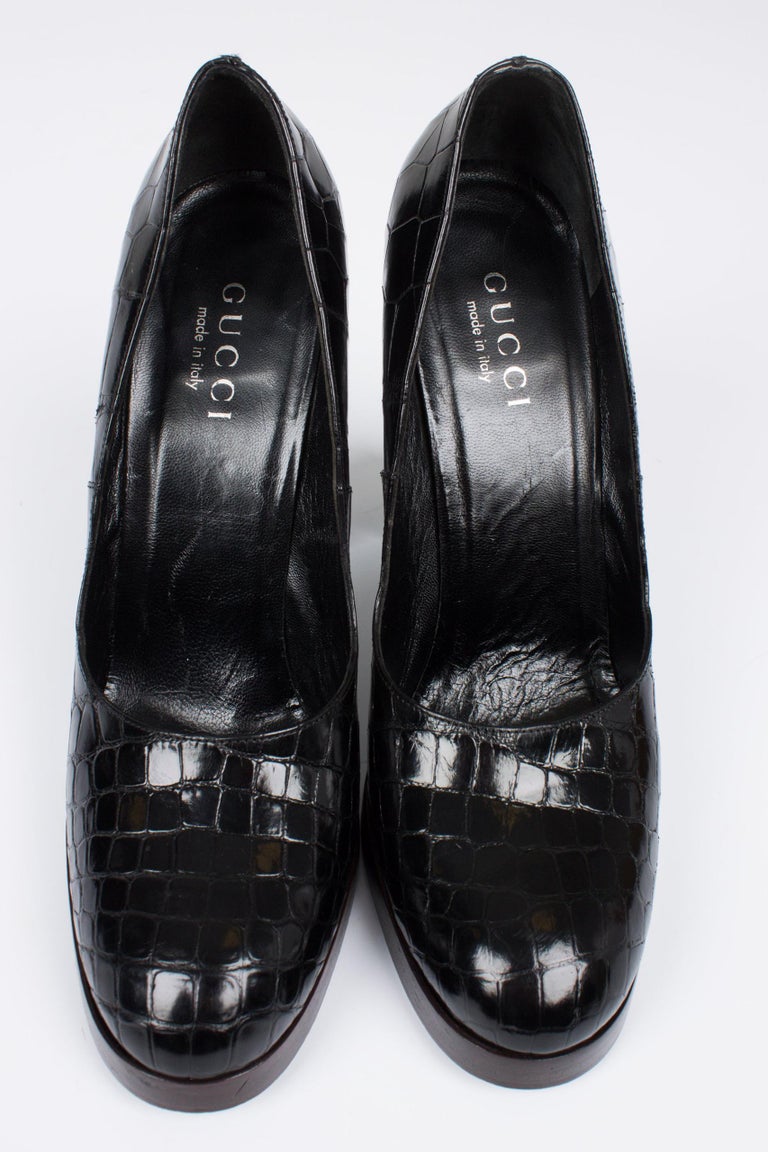 Gucci Alligator Croco Leather Pumps - black For Sale at 1stDibs