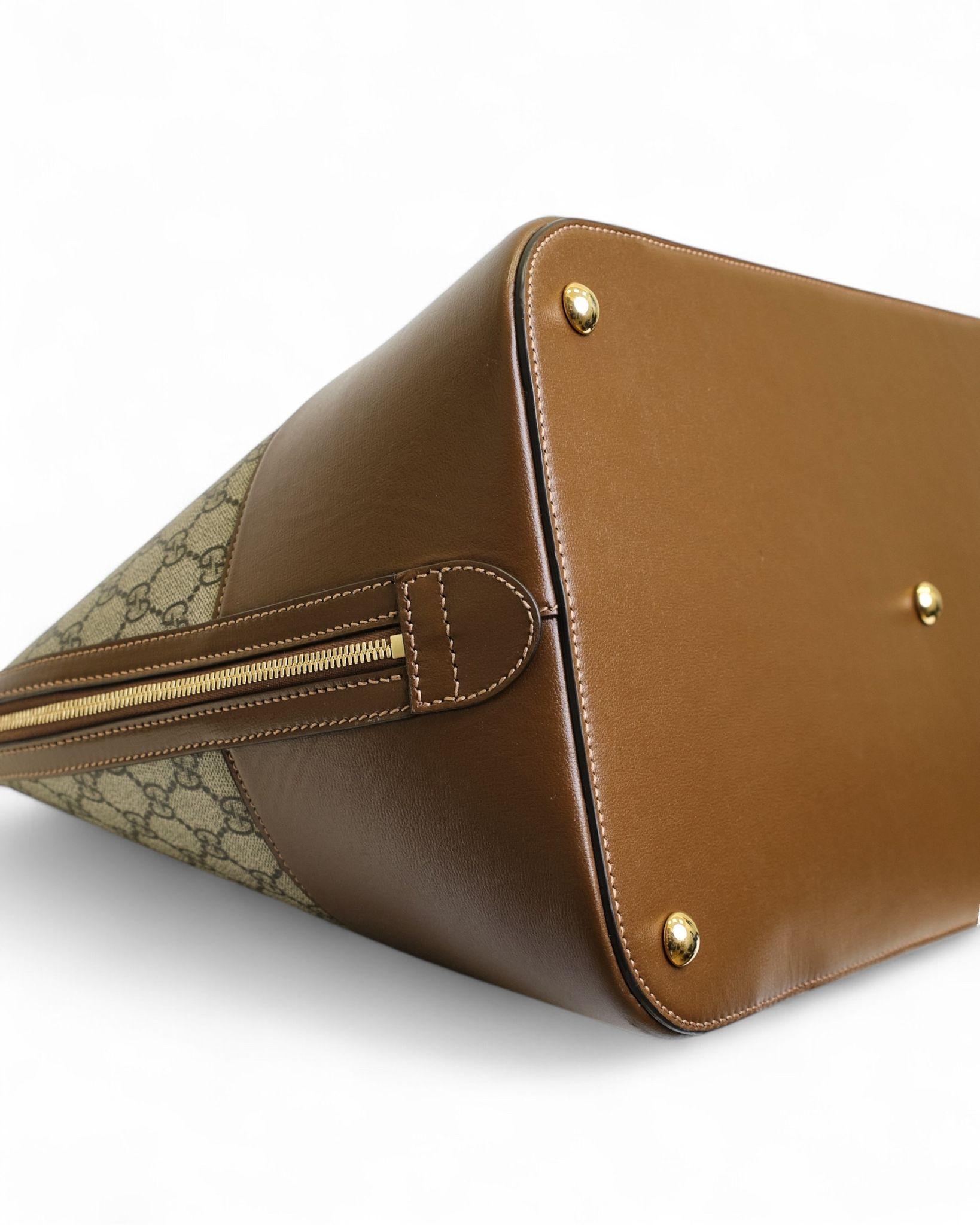 Gucci Alma Large GG Supreme Brown In New Condition For Sale In Torre Del Greco, IT