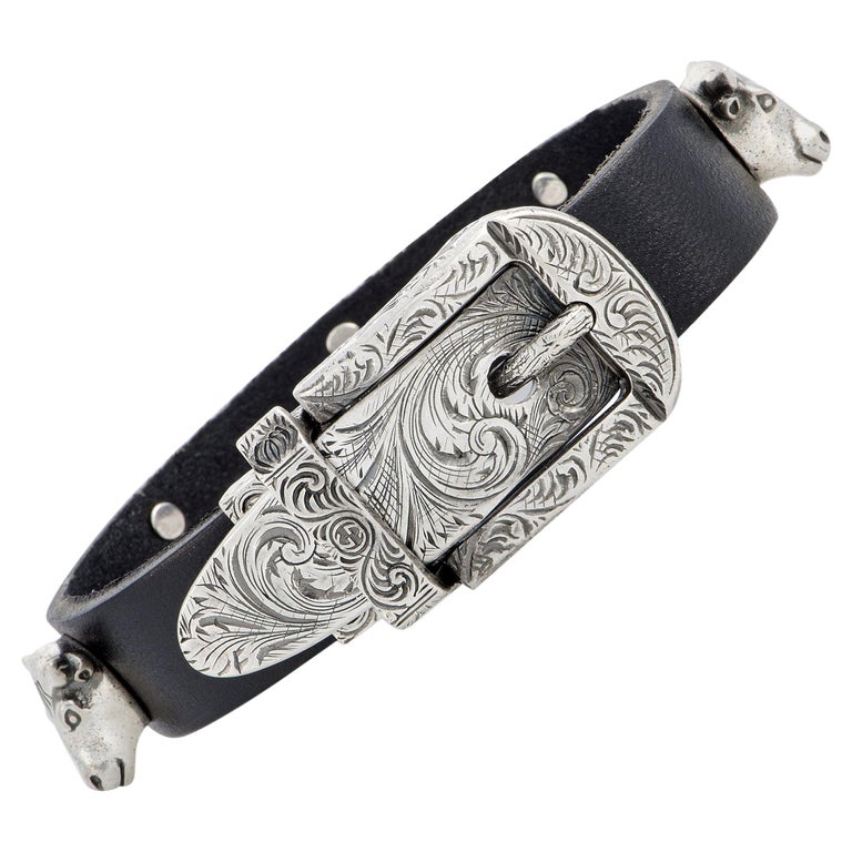 Gucci Anger Forest Aged Sterling Silver And Leather Wolf Heads Motif  Bracelet | cursos.svtfaculdade.edu.br