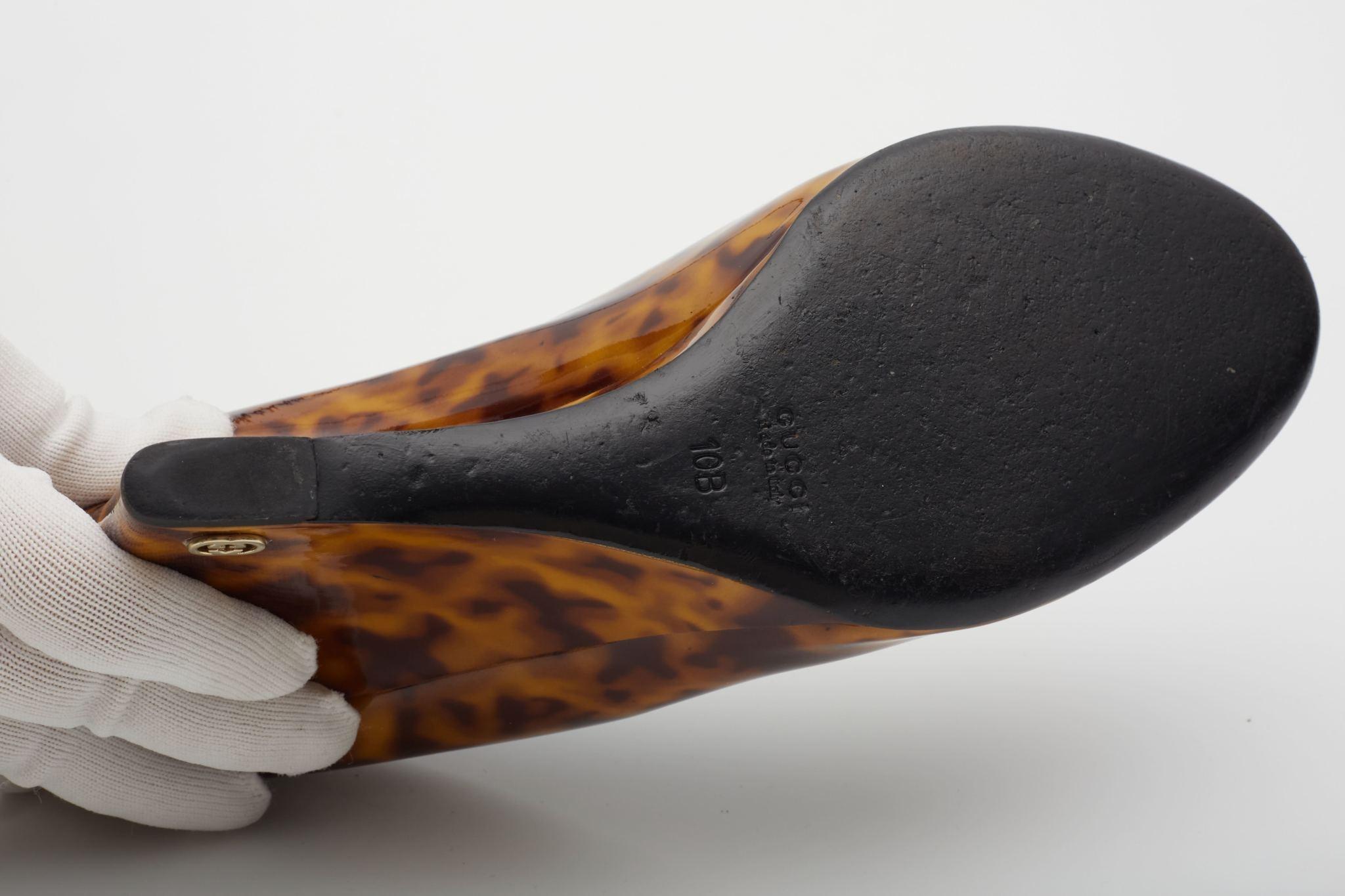 Gucci Animal Print G Logo Patent Wedges (10B) For Sale 2