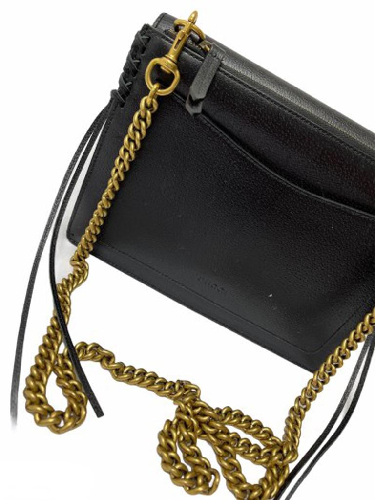 Gucci Animalier Shoulder Bag in Rigid Black Leather with Golden Hardware In Good Condition In Torre Del Greco, IT
