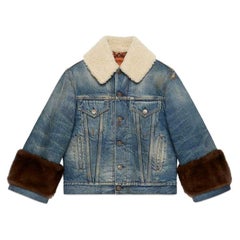 Gucci Denim-Jacke mit Nerz- und Shearling-Besatz und Applikationen 