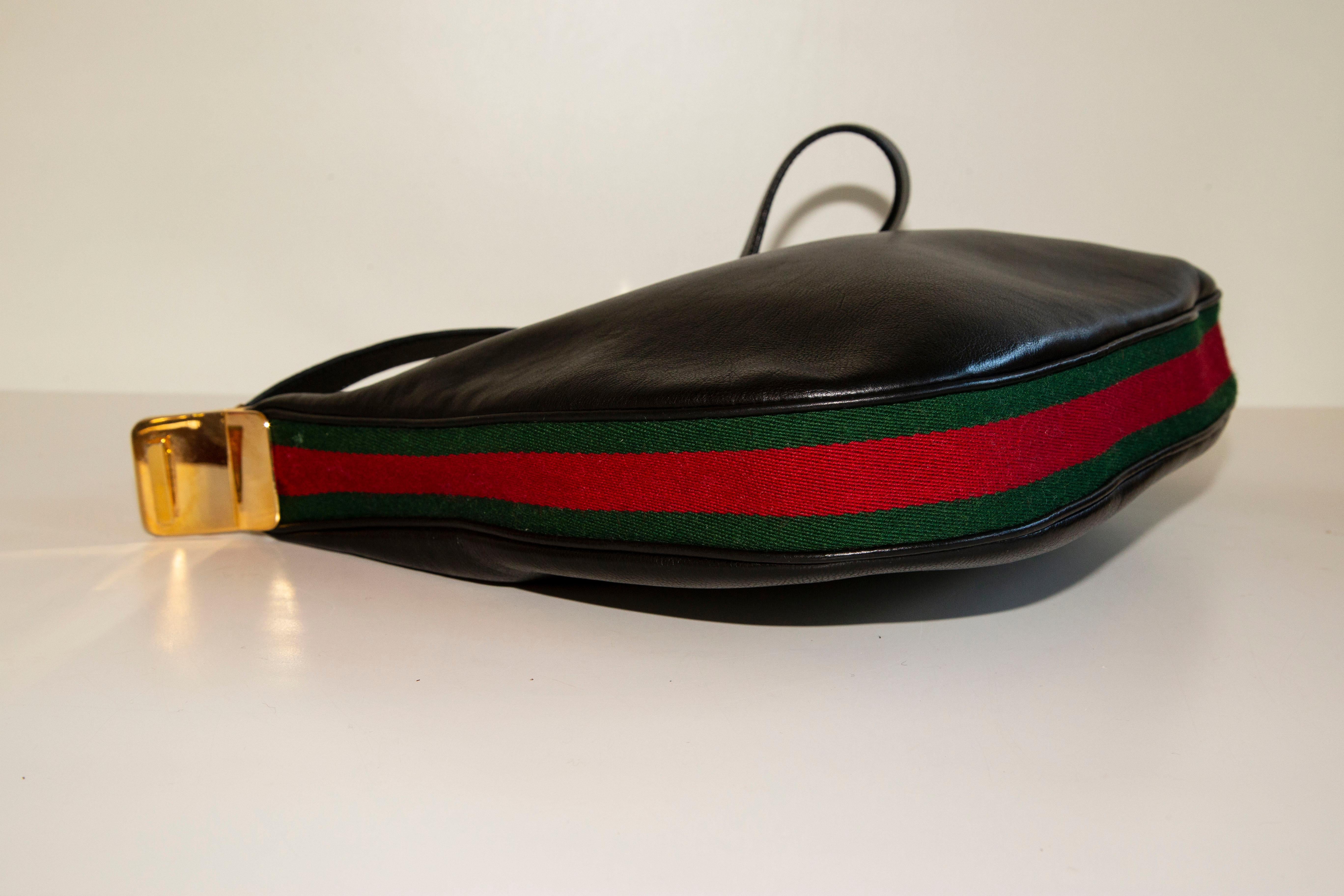 Gucci Attache Large Shoulder Bag Gucci Signature Race Strap Black Leather 1960s 4