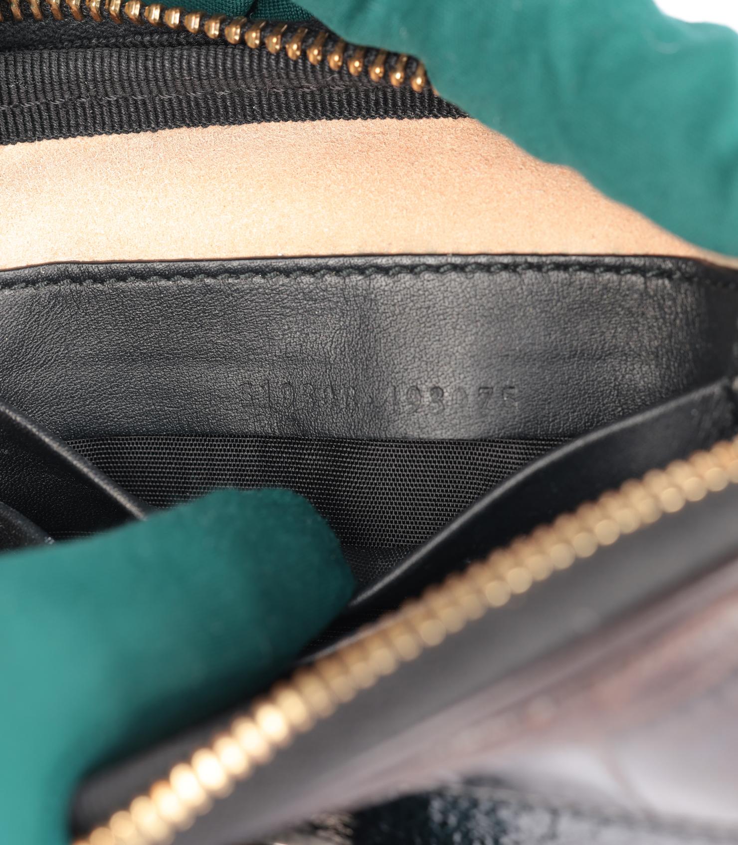 Gucci Alligatore e pelle di vitello opaco melanzana, vernice nera invecchiata Op in vendita 4