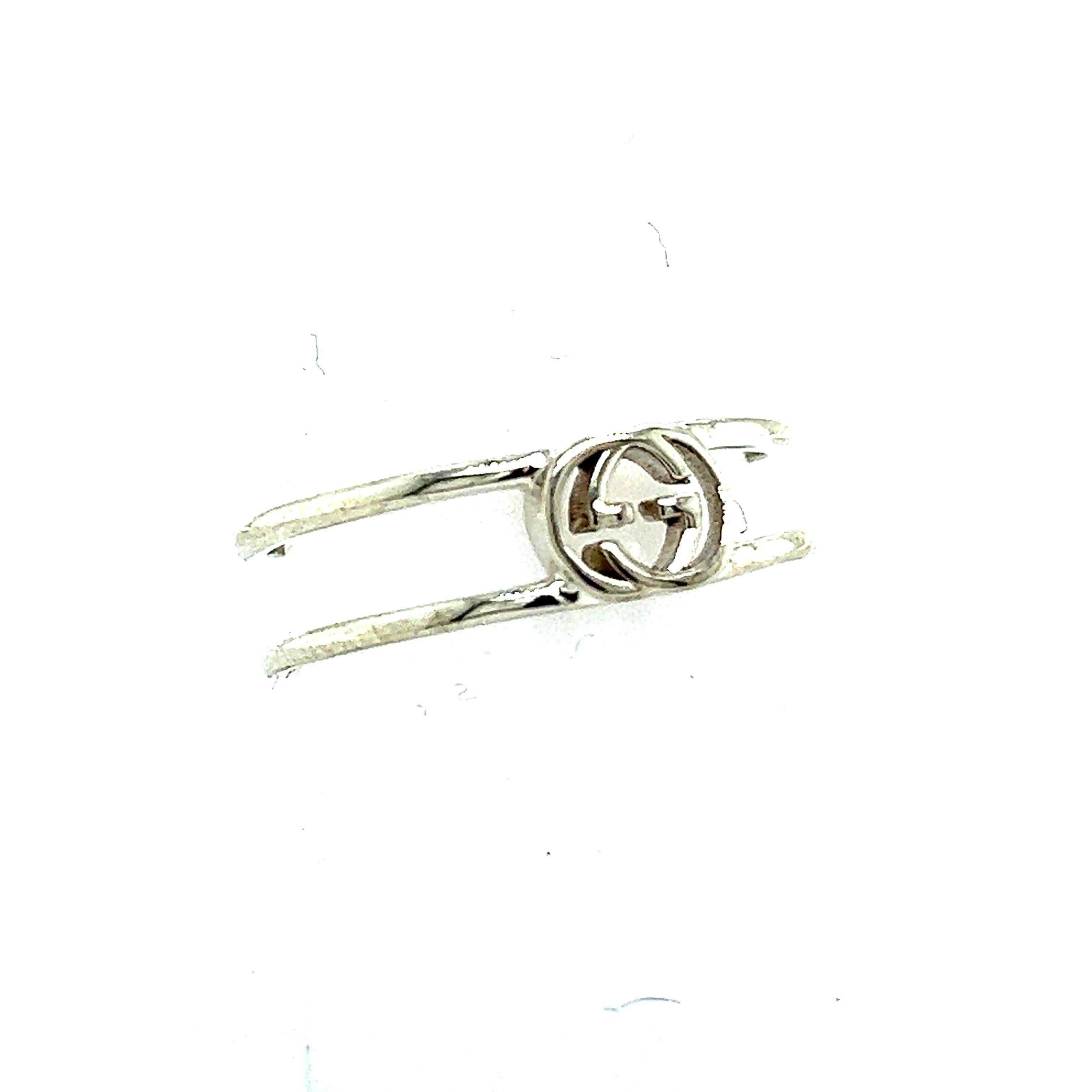 Authentic Gucci Estate Ladies Ring Size 9 Sterling Silver G4

This elegant Authentic Gucci ring is made of sterling silver and has a weight of 2.05 grams.

MADE IN ITALY

TRUSTED SELLER SINCE 2002

PLEASE SEE OUR HUNDREDS OF POSITIVE FEEDBACKS FROM