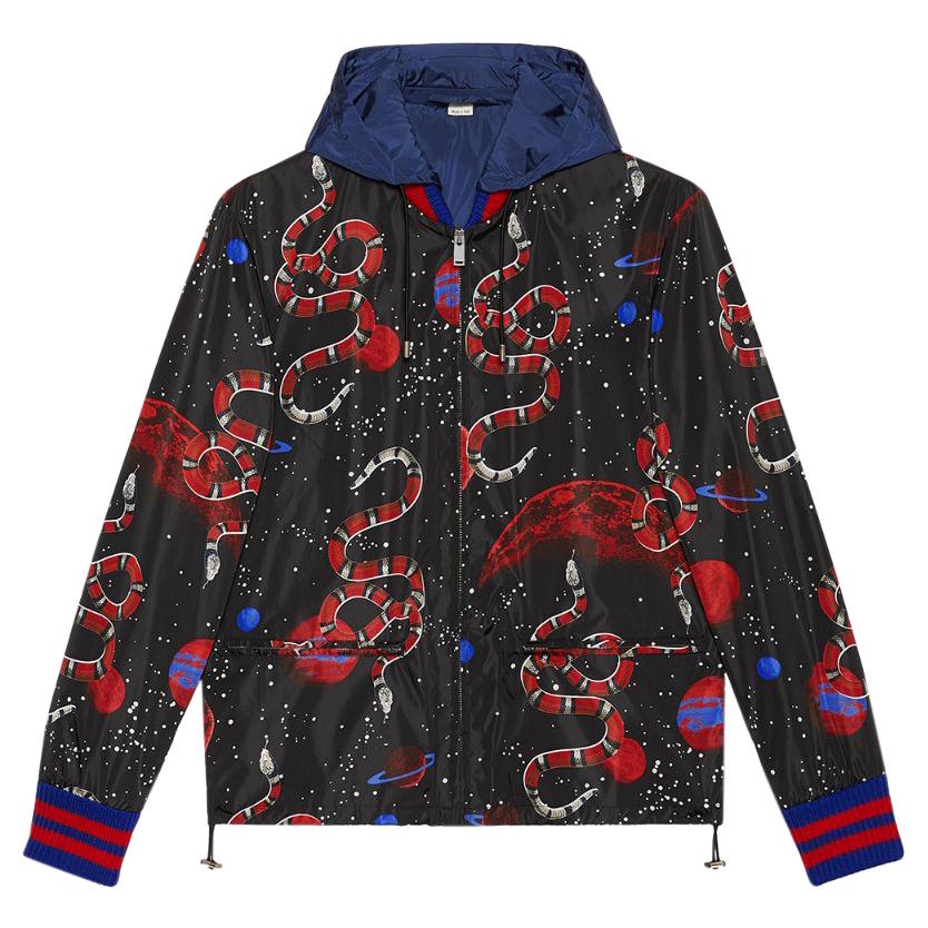 Gucci Authentic Snake Print Detachable Hood Jacket in Black (Size 50) 473299 at 1stDibs | gucci snake jacket, jacket snake, gucci blazer snake