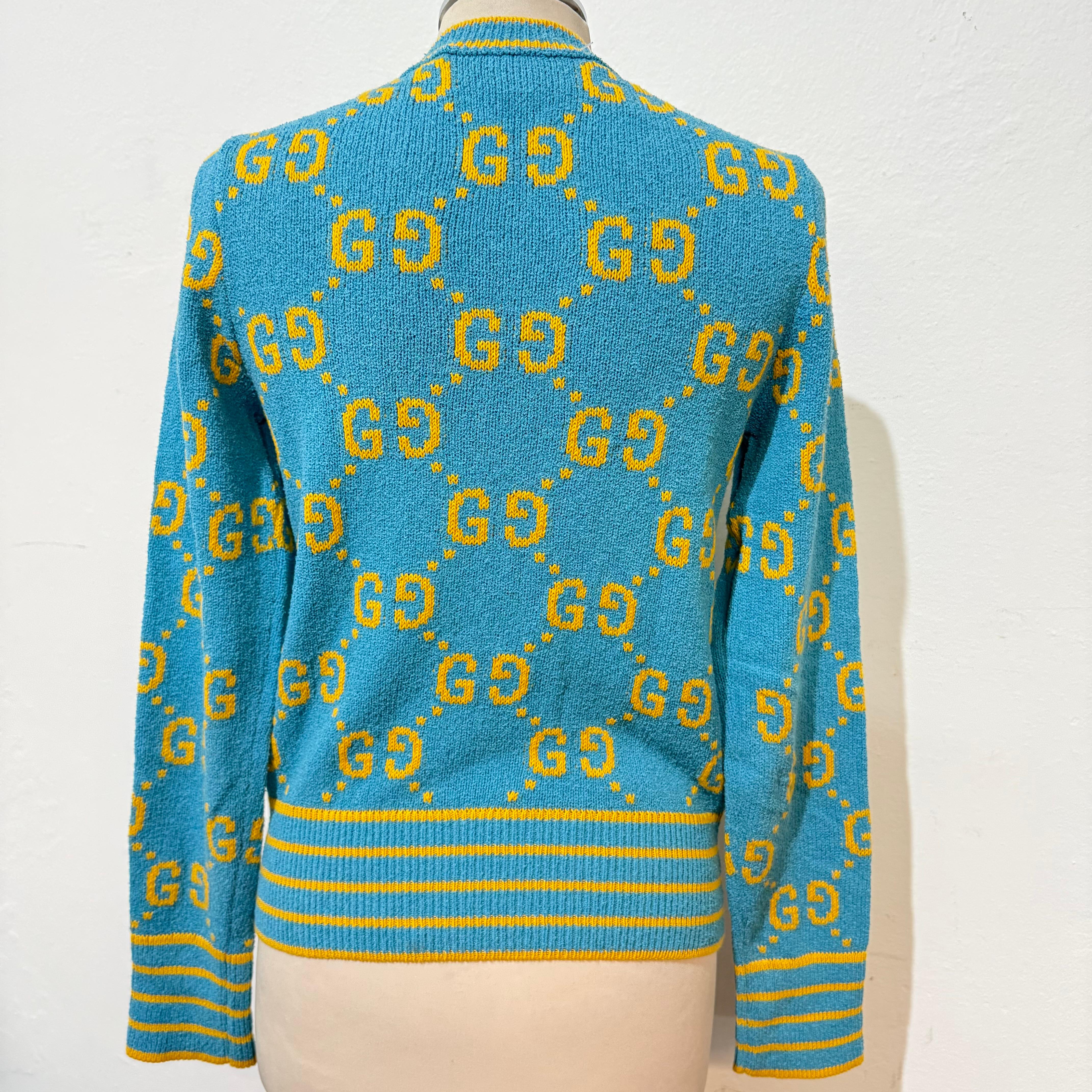 Belle tirette Gucci
Coton (72%) et polyamide
Col rond
Couleur azur
Logo GG jaune
Epaule/hémoire cm 55 (21.65 pouces)
Epaule cm 36 (14.17 inches)
Livraison internationale rapide depuis l'Italie incluse dans le prix !
Vos questions ou messages