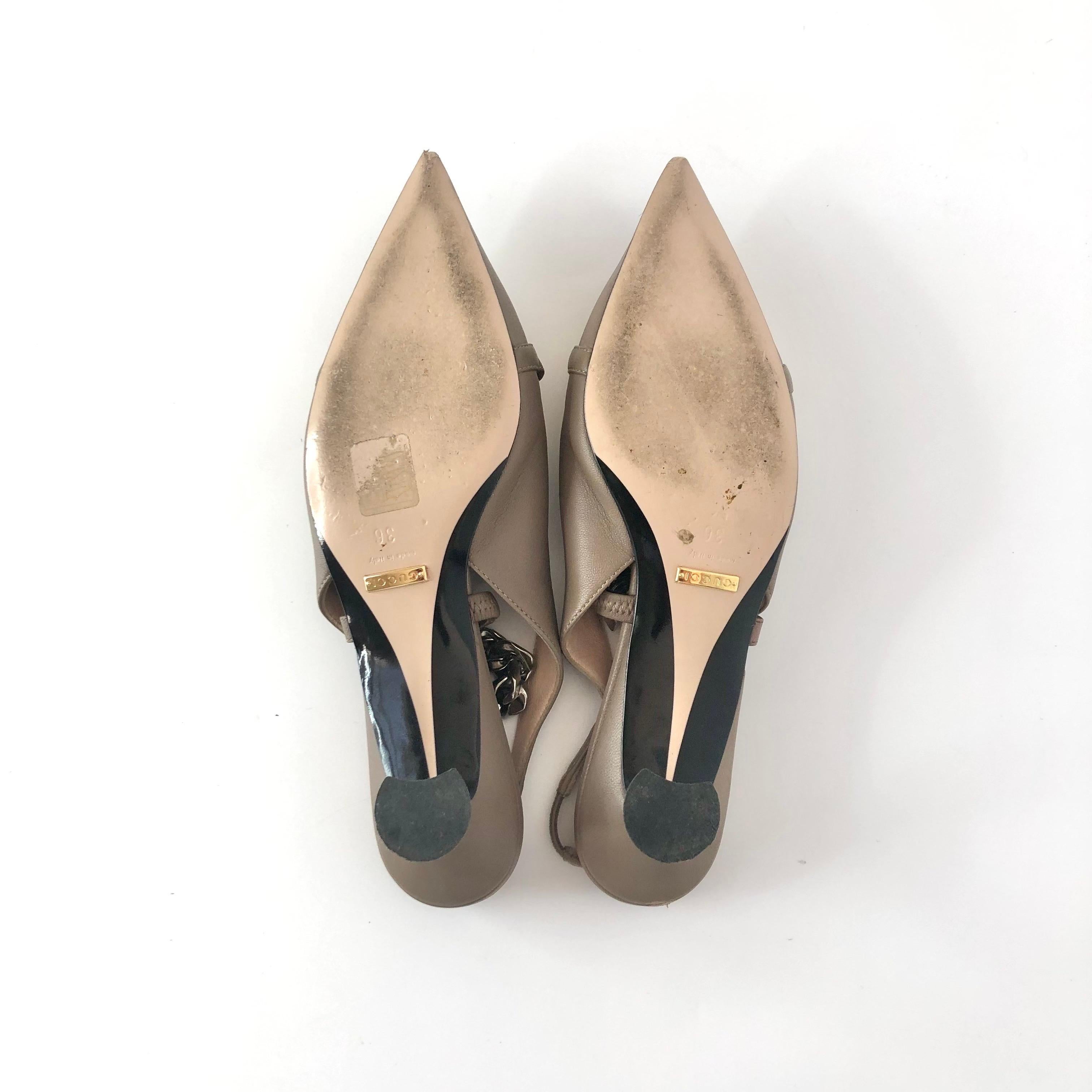 Gucci Baby Bit Deva Taupe Maryjane Pointed Toe Slingback Kitten Heel Pumps 36 in vendita 3