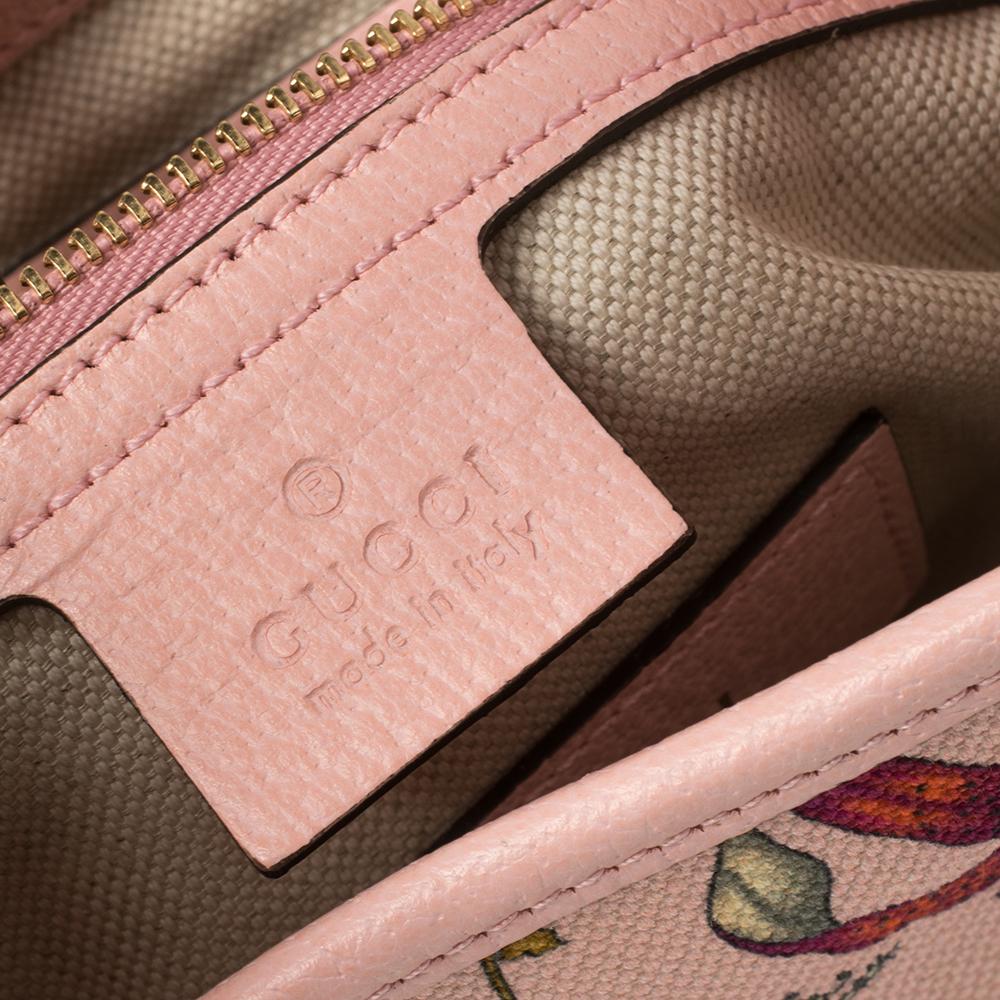 Gucci Baby Pink Floral Canvas and Leather Limited Edition Jackie 1961 Hobo In Excellent Condition In Dubai, Al Qouz 2