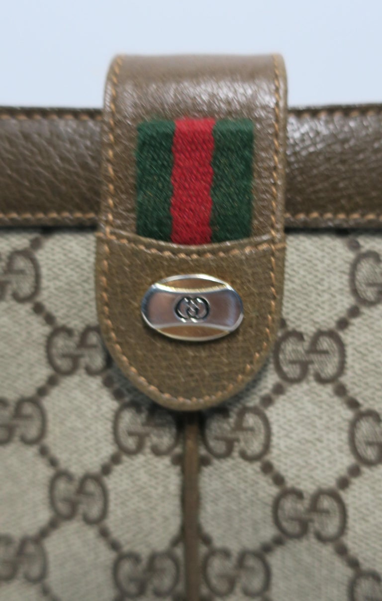 Gucci Bag Clutch For Sale at 1stdibs