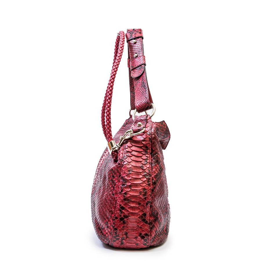 Sac Gucci en python rouge Excellent état - En vente à Paris, FR