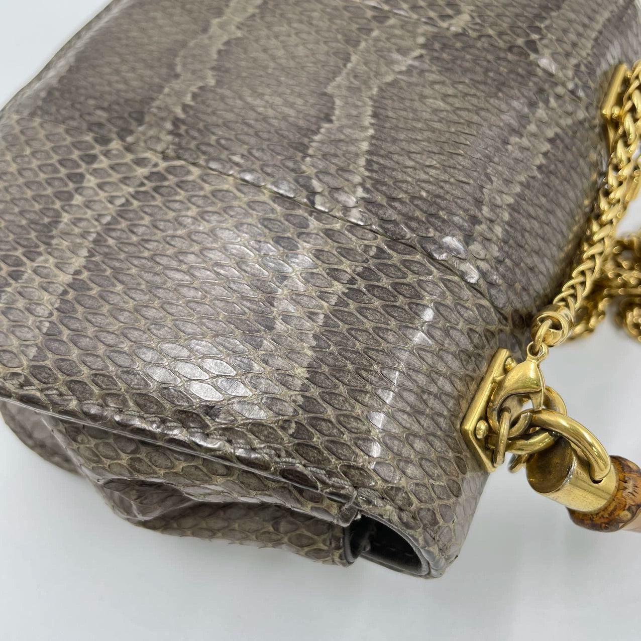 Gucci Bamboo 1947 Night Mini-Python-Abendtasche mit Kette 14