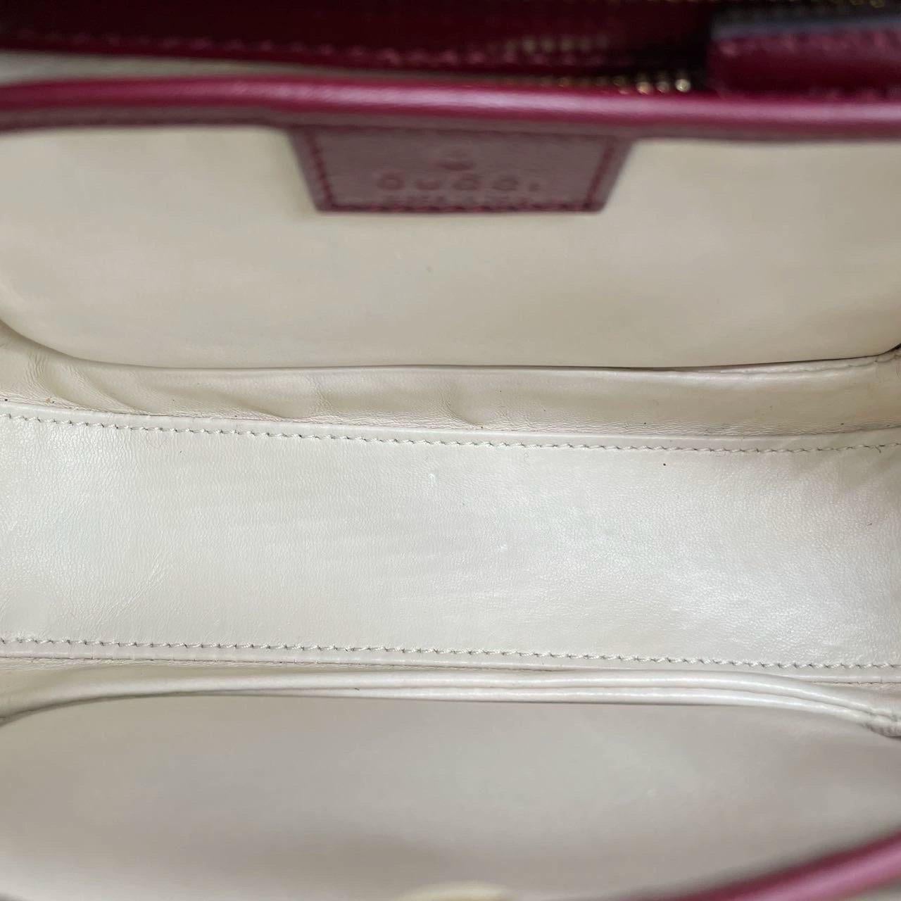 Gucci Bamboo 1947 Small Ancora Red Burgundy Patent Leather Top Handle Bag en vente 9