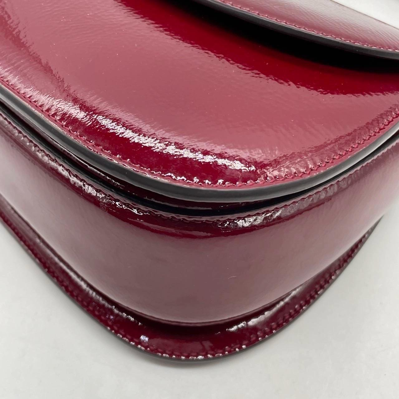 Gucci Bamboo 1947 Small Ancora Red Burgundy Patent Leather Top Handle Bag en vente 12
