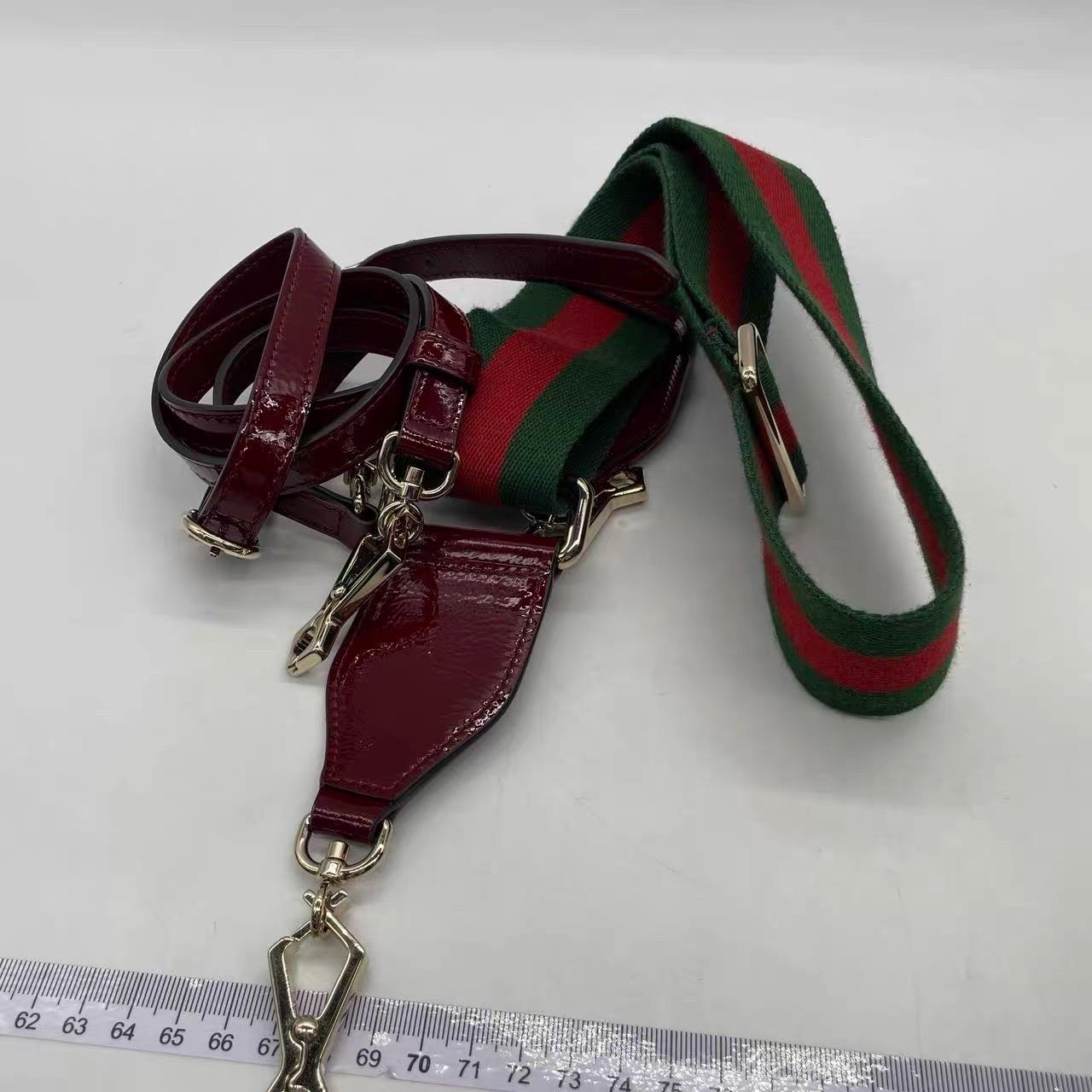 Gucci Bamboo 1947 Small Ancora Red Burgundy Patent Leather Top Handle Bag en vente 14