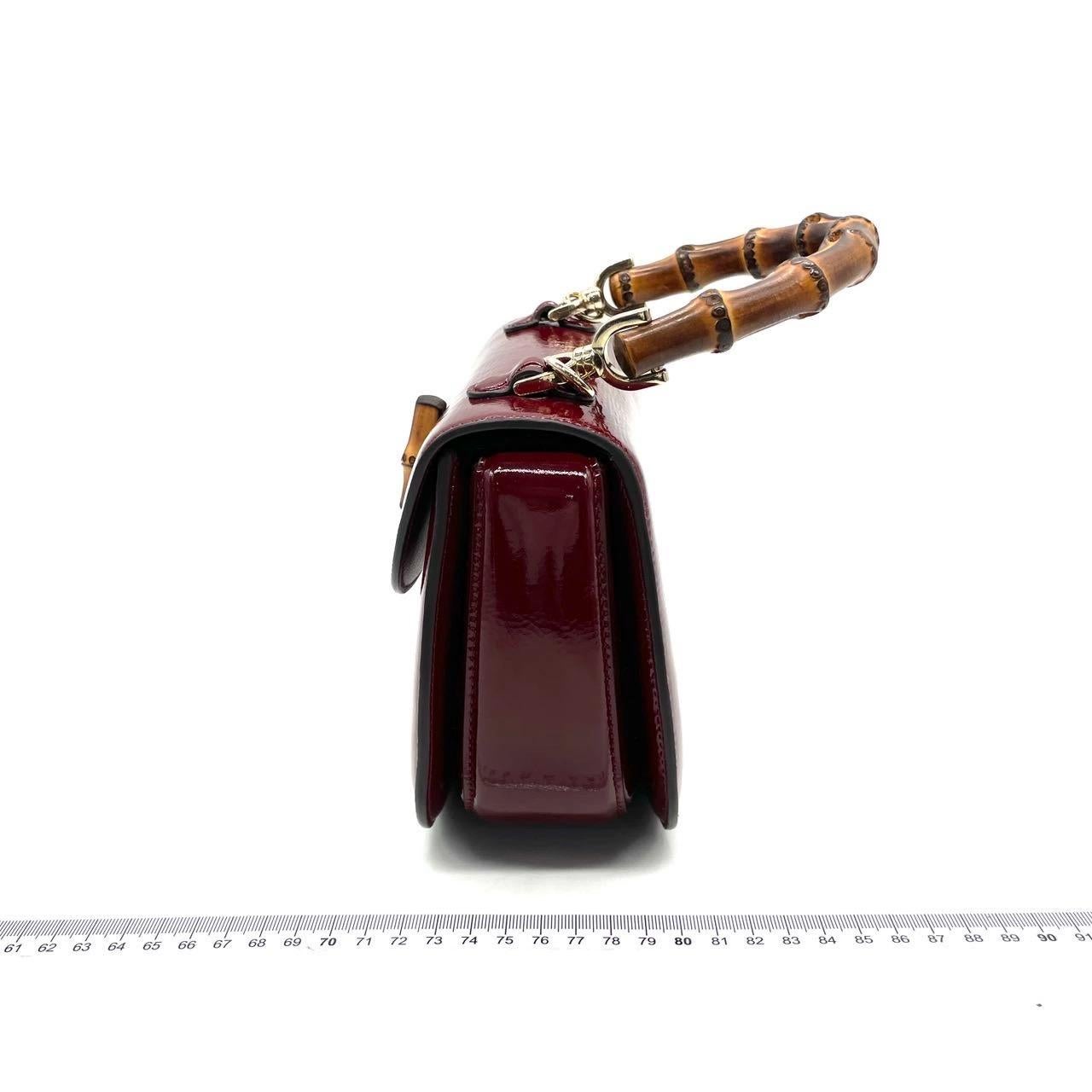 Gucci Bamboo 1947 Small Ancora Red Burgundy Patent Leather Top Handle Bag en vente 1