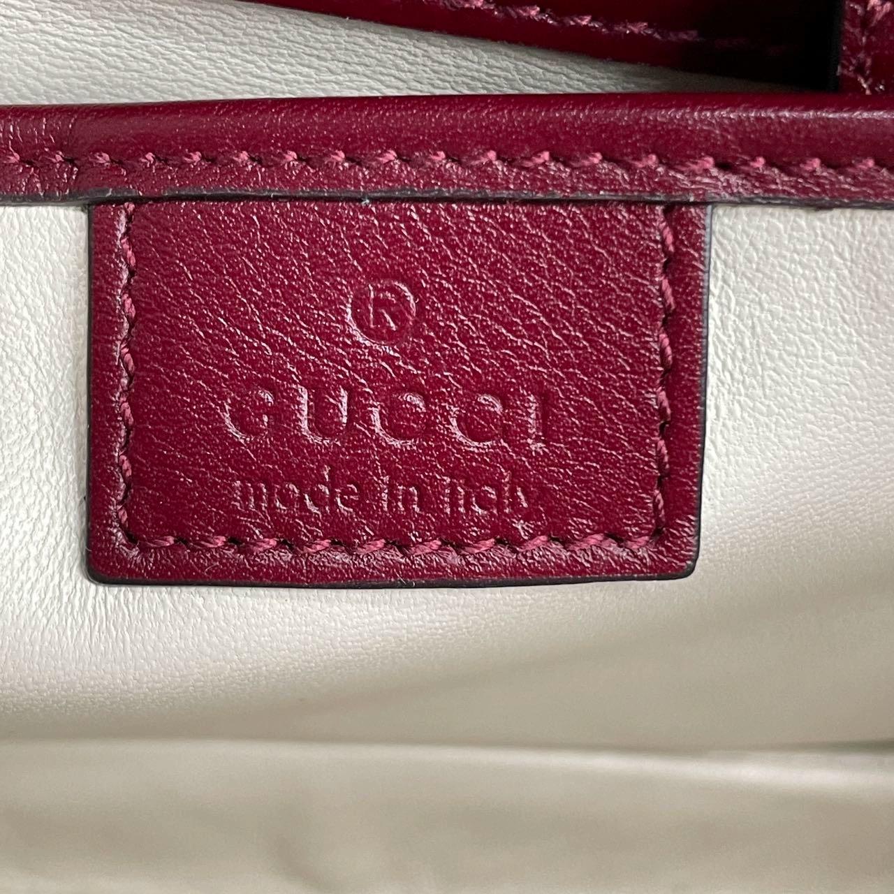 Gucci Bamboo 1947 Small Ancora Red Burgundy Patent Leather Top Handle Bag en vente 3