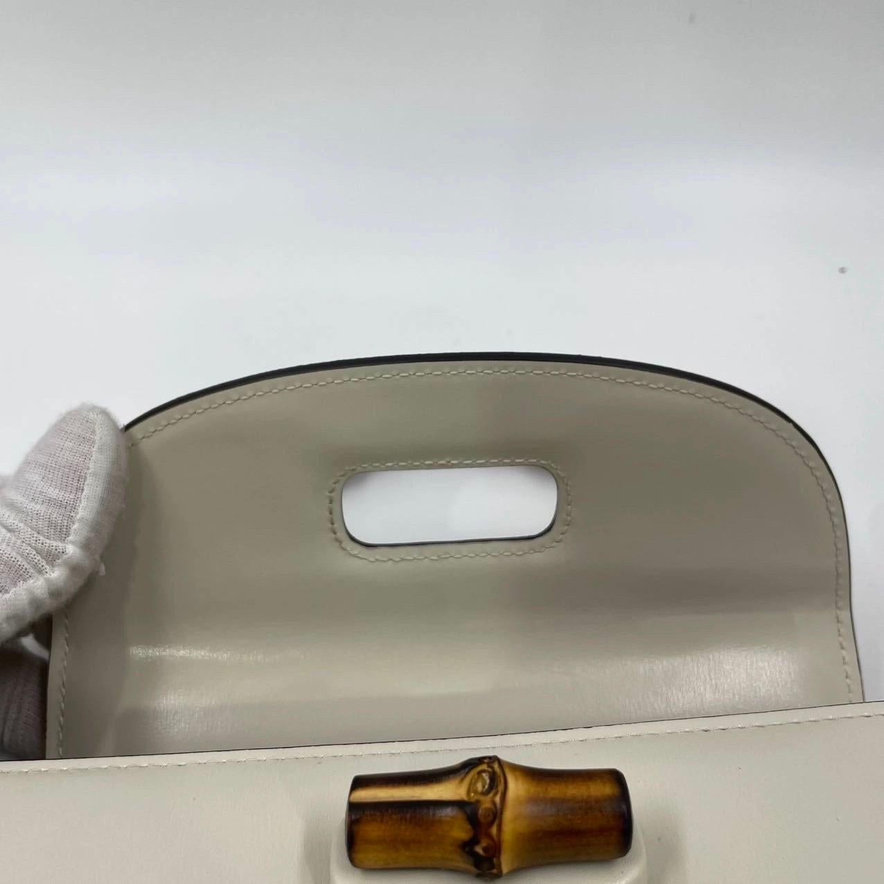 Gucci Bamboo 1947 Top Handle Bag Small White Box Leather Canvas Strap en vente 14