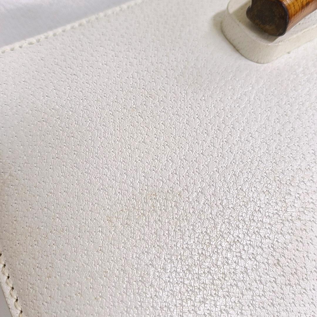 Gucci Bamboo 1947 Top Handle Bag Weißes genarbtes Leder Medium im Angebot 5