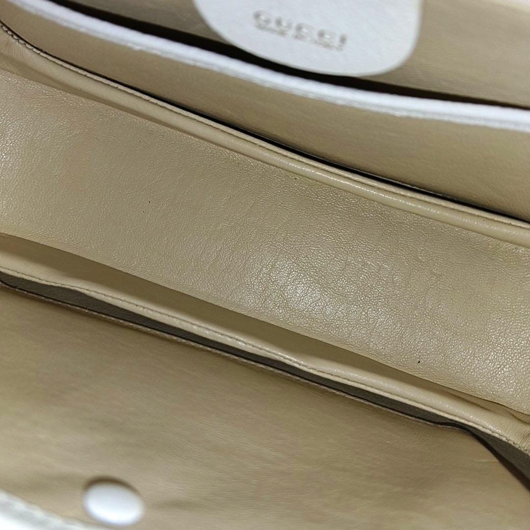 Gucci Bamboo 1947 Top Handle Bag Weißes genarbtes Leder Medium im Angebot 12