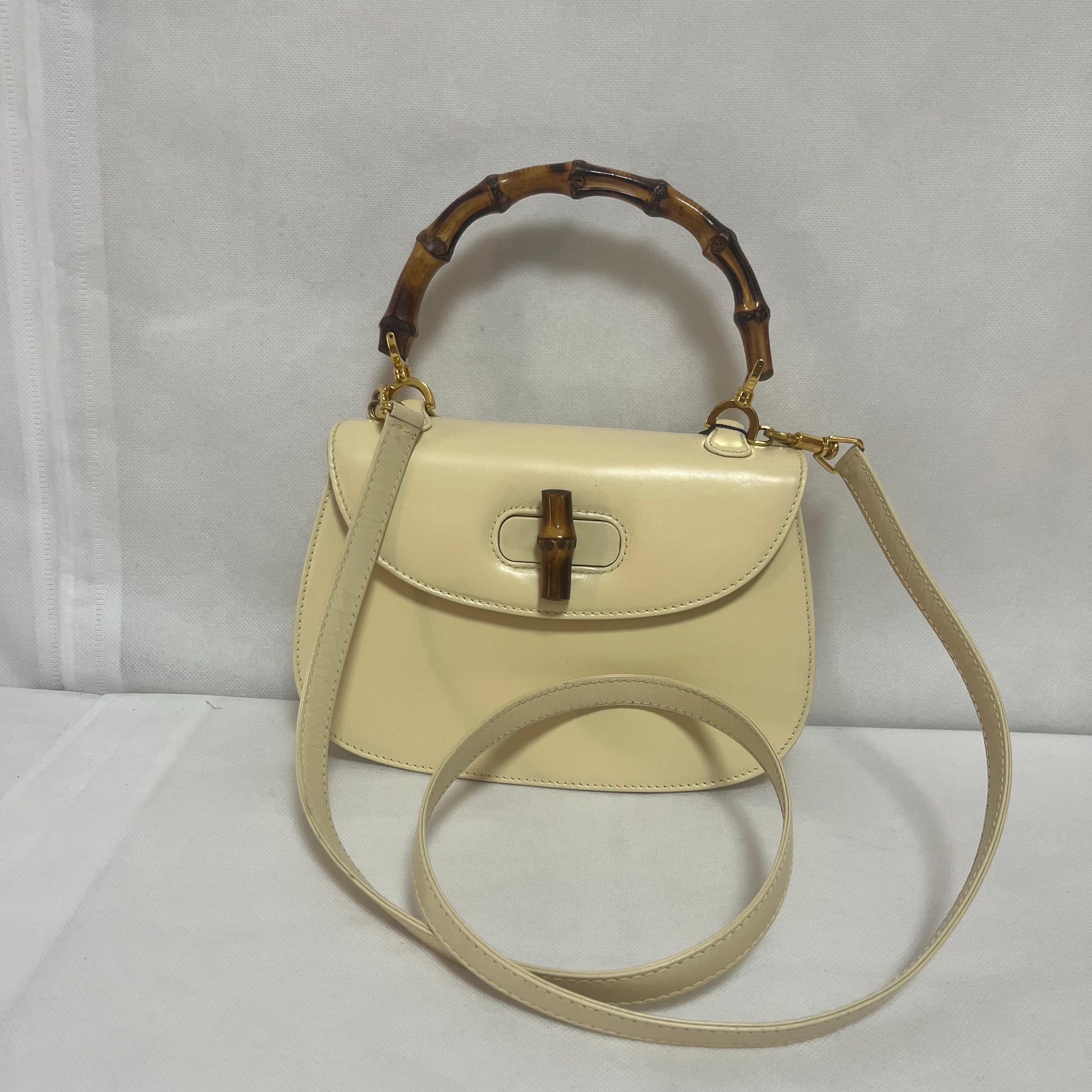 Gucci Bamboo 1947 Vintage Small White Box Leder Top Handle und Lederriemen