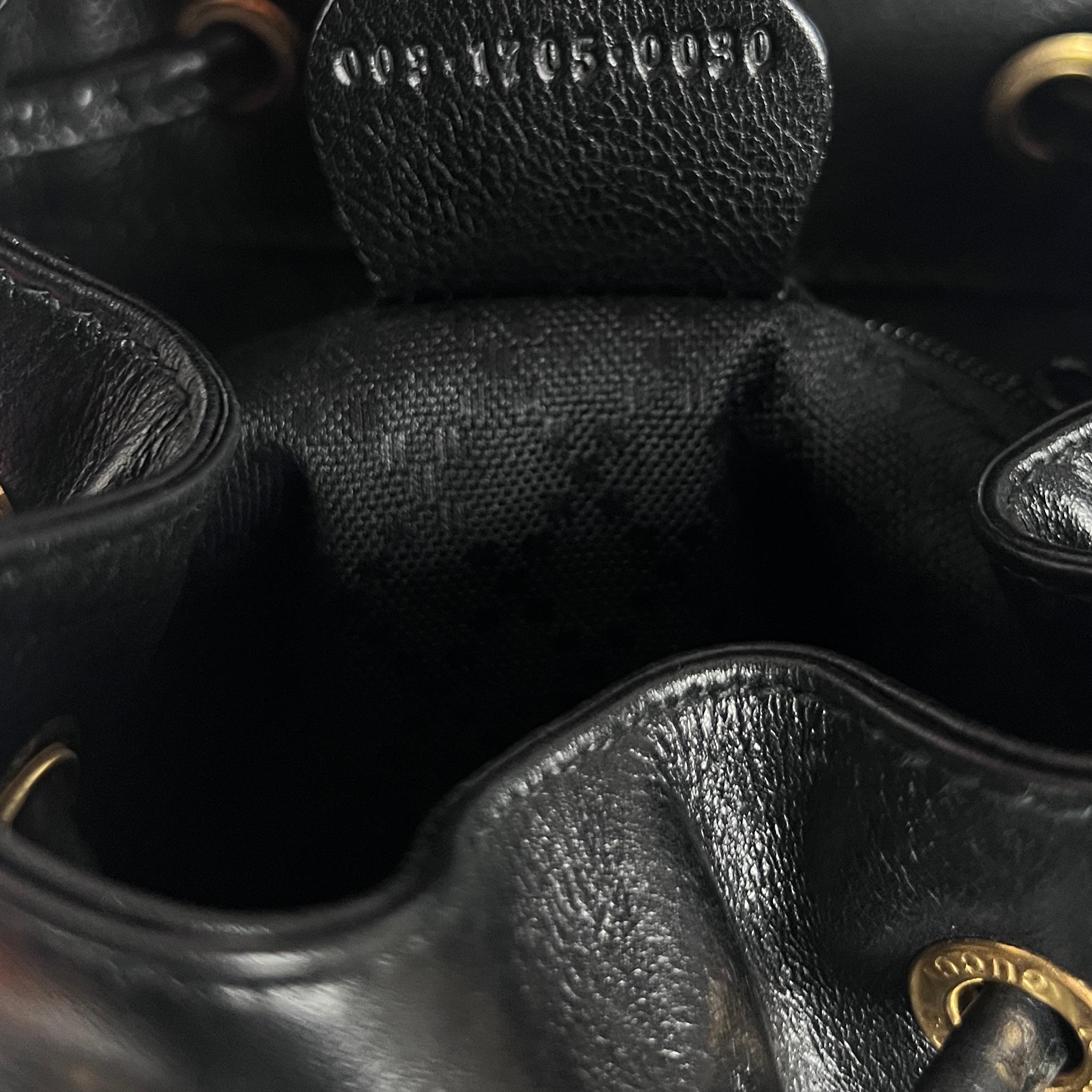 Gucci Sac à dos Bambou Cuir Noir circa 1990 en vente 8