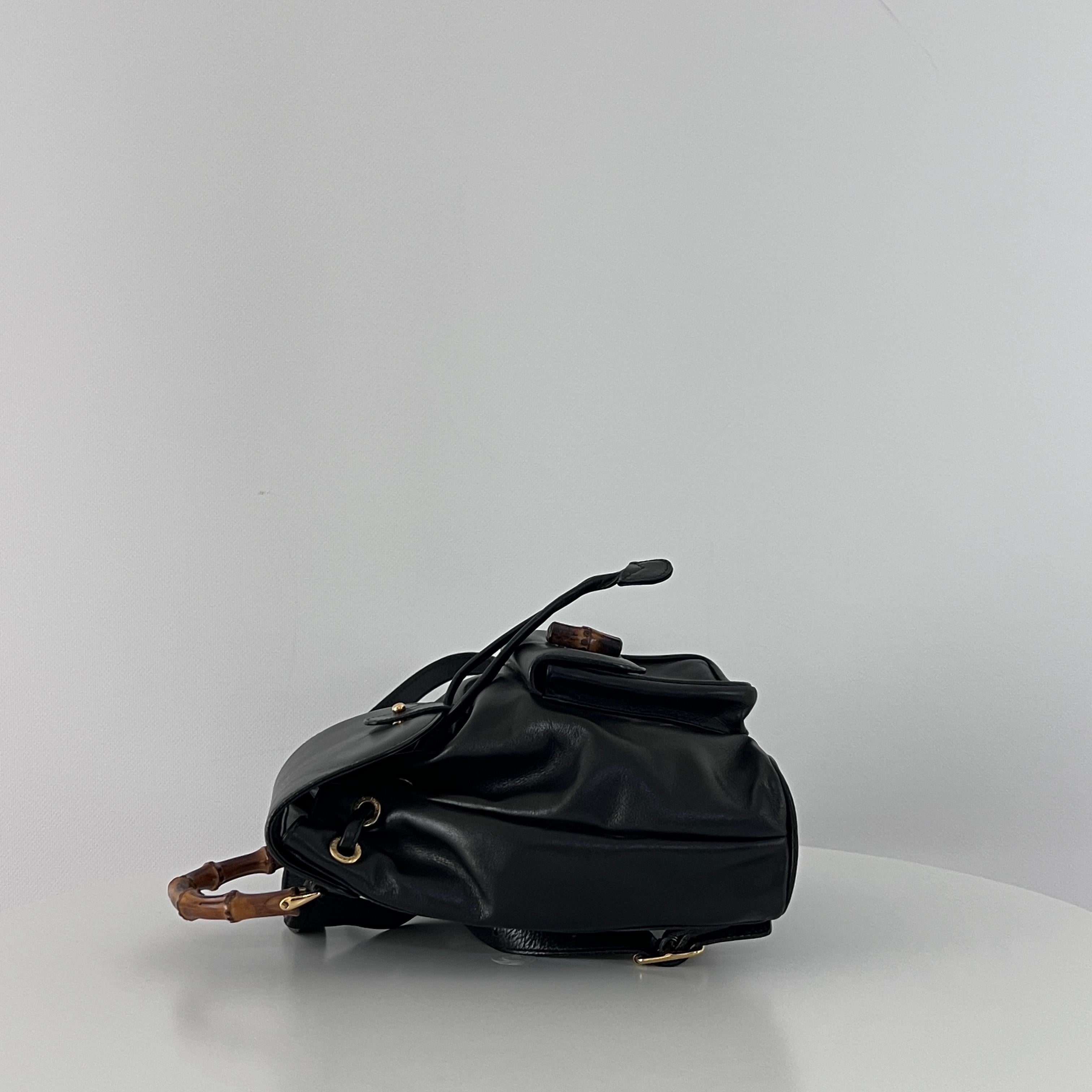Gucci Sac à dos Bambou Cuir Noir circa 1990 en vente 2