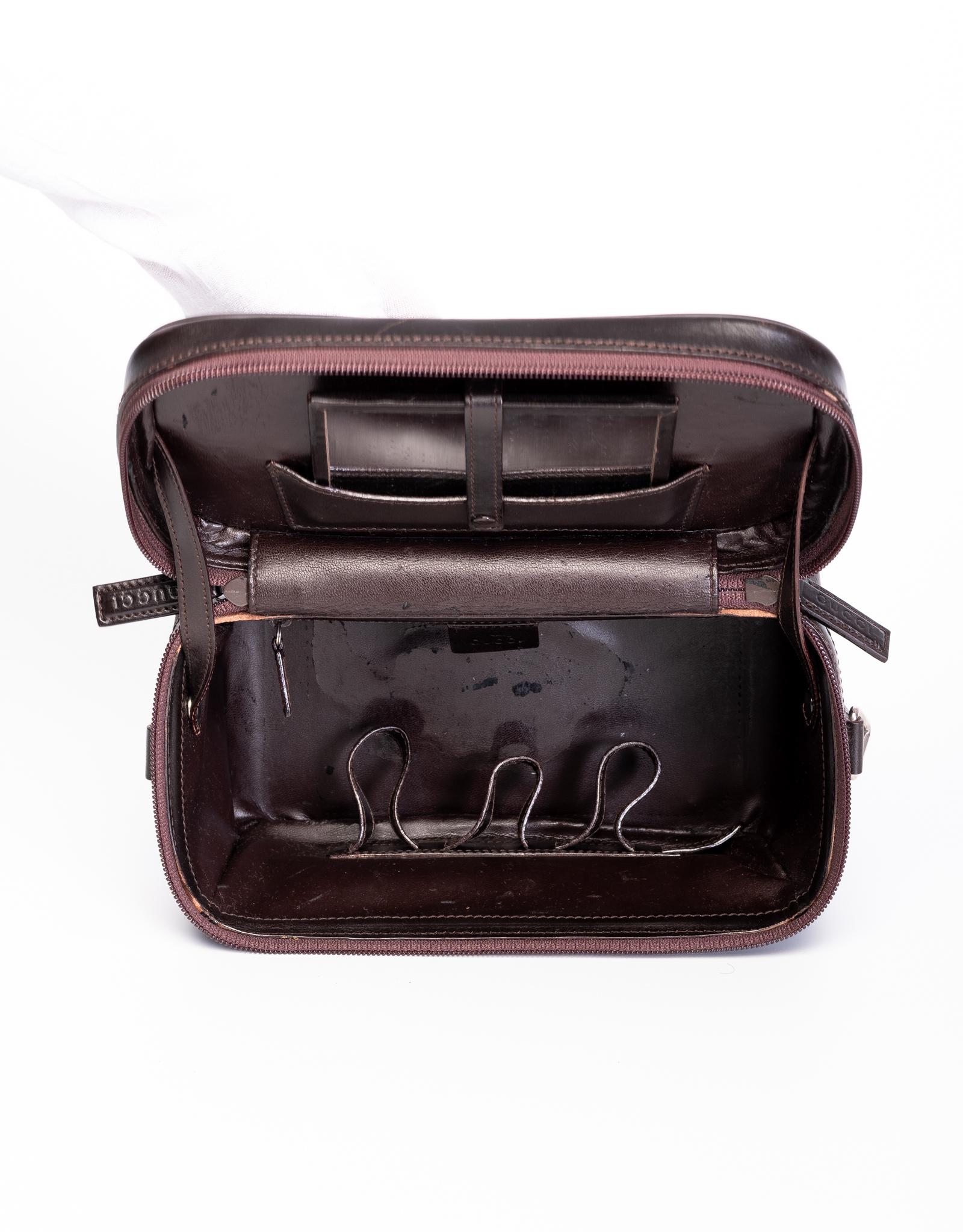Gucci Bamboo Black On Black Vintage Vanity Bag In Fair Condition For Sale In Montreal, Quebec