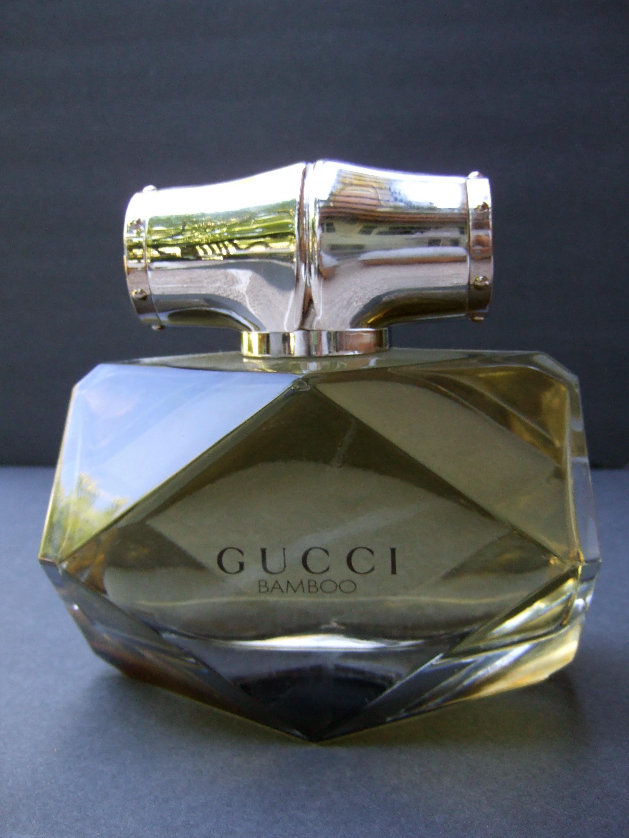 Gucci Bamboo Huge Glass Factice Faceted Display Dekorative Flasche c 21st c  Damen im Angebot