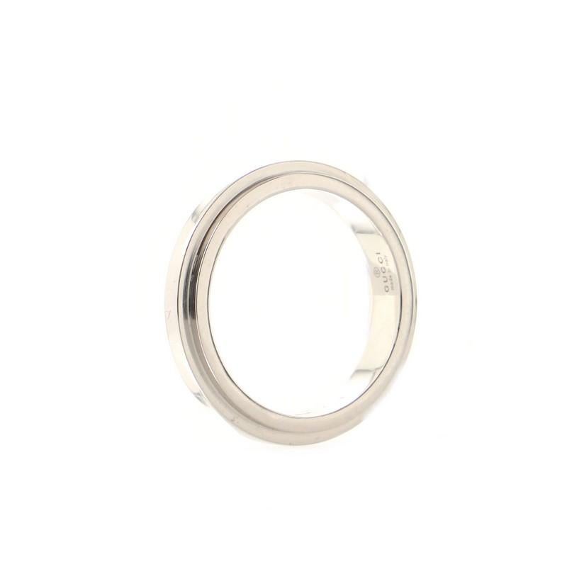 Condition: Great. Minor wear throughout.
Accessories: No Accessories
Measurements: Size: 6, Width: 4.00 mm
Designer: Gucci
Model: Band Ring 18K White Gold 4mm
Exterior Color: White Gold
Item Number: 84682/562